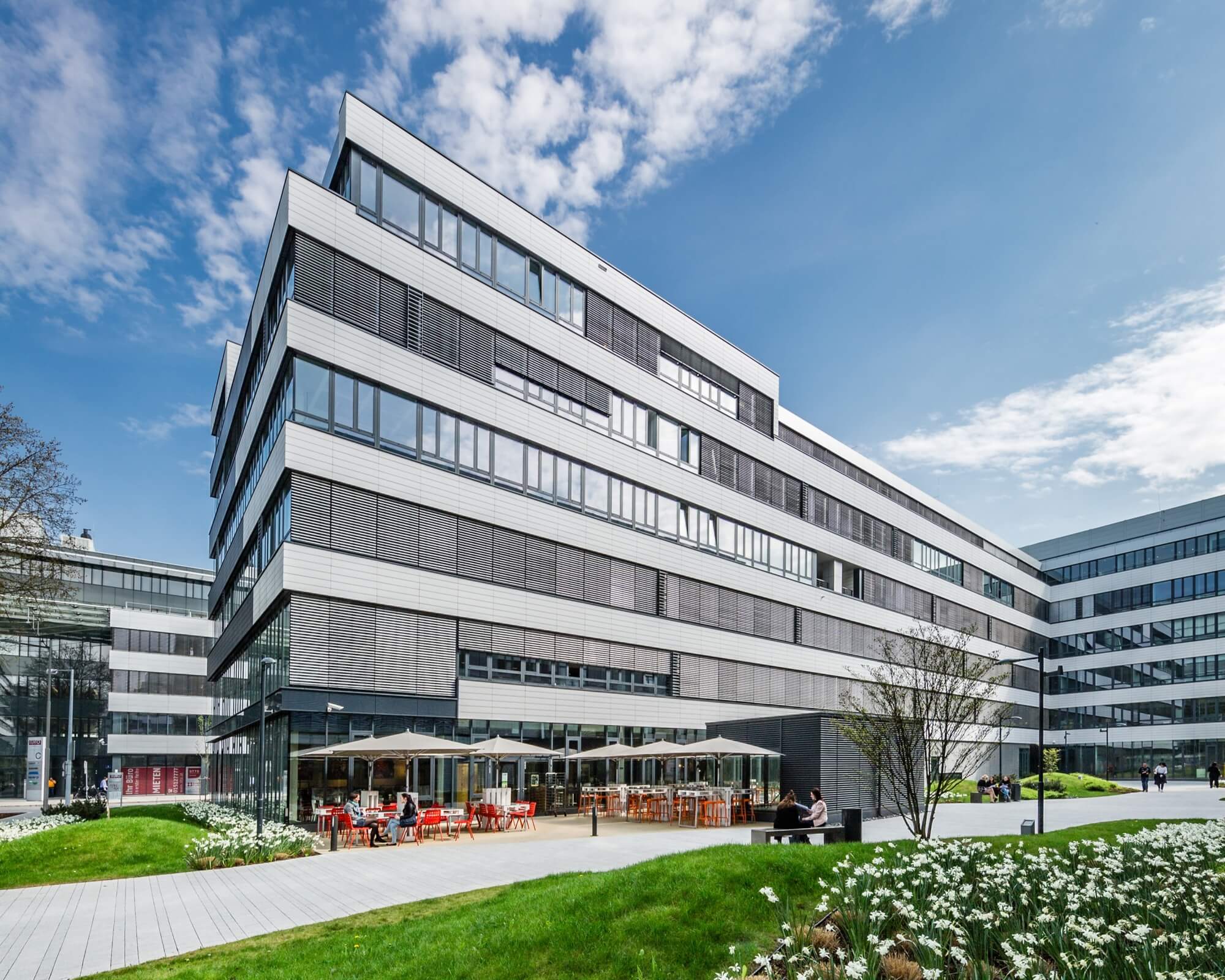 Modern working with a campus feeling