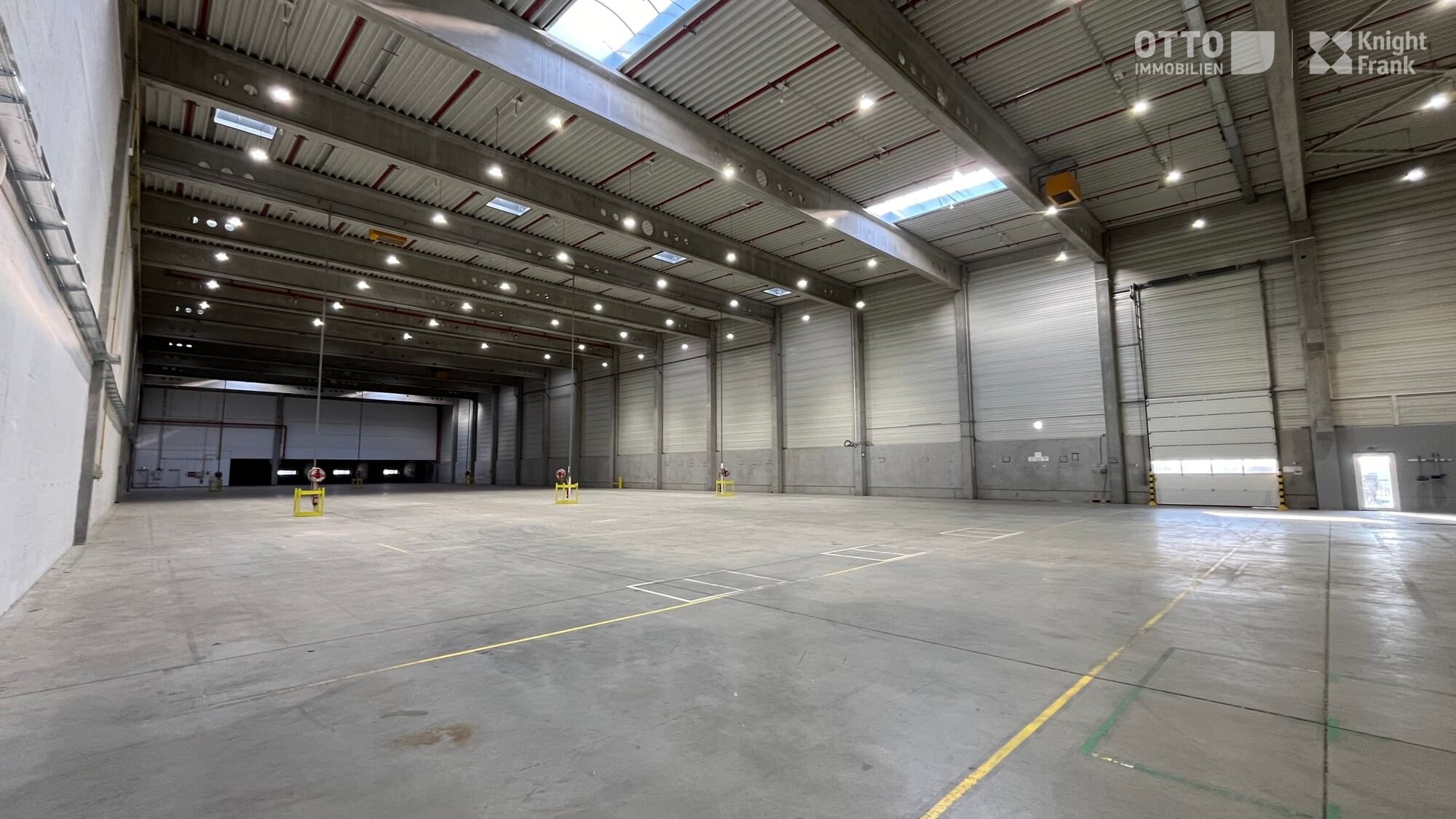 Slowakei - Senec: perfekt gelegene Logistikhalle / provisionsfreie Anmietung