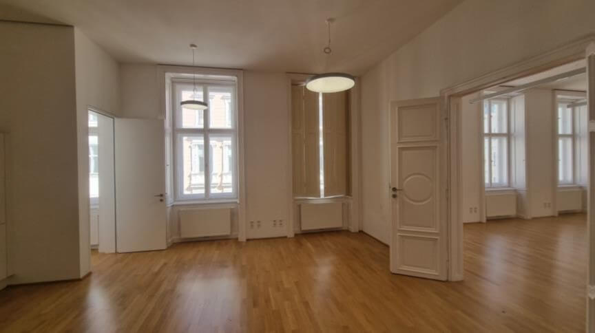 Traumhaftes Altbaubüro nahe zur ehemaligen Börse