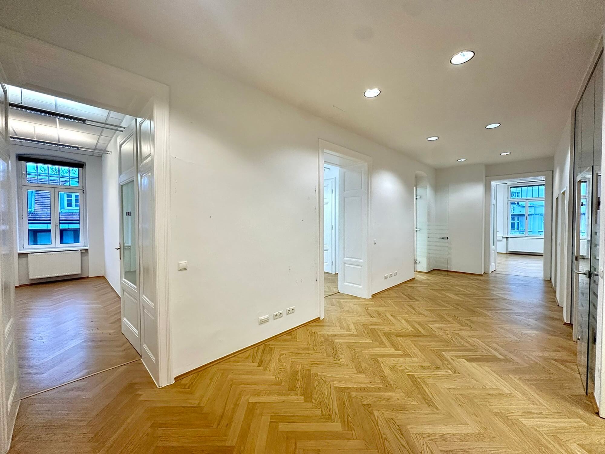 Light-flooded office in old building near Mariahilfer Straße