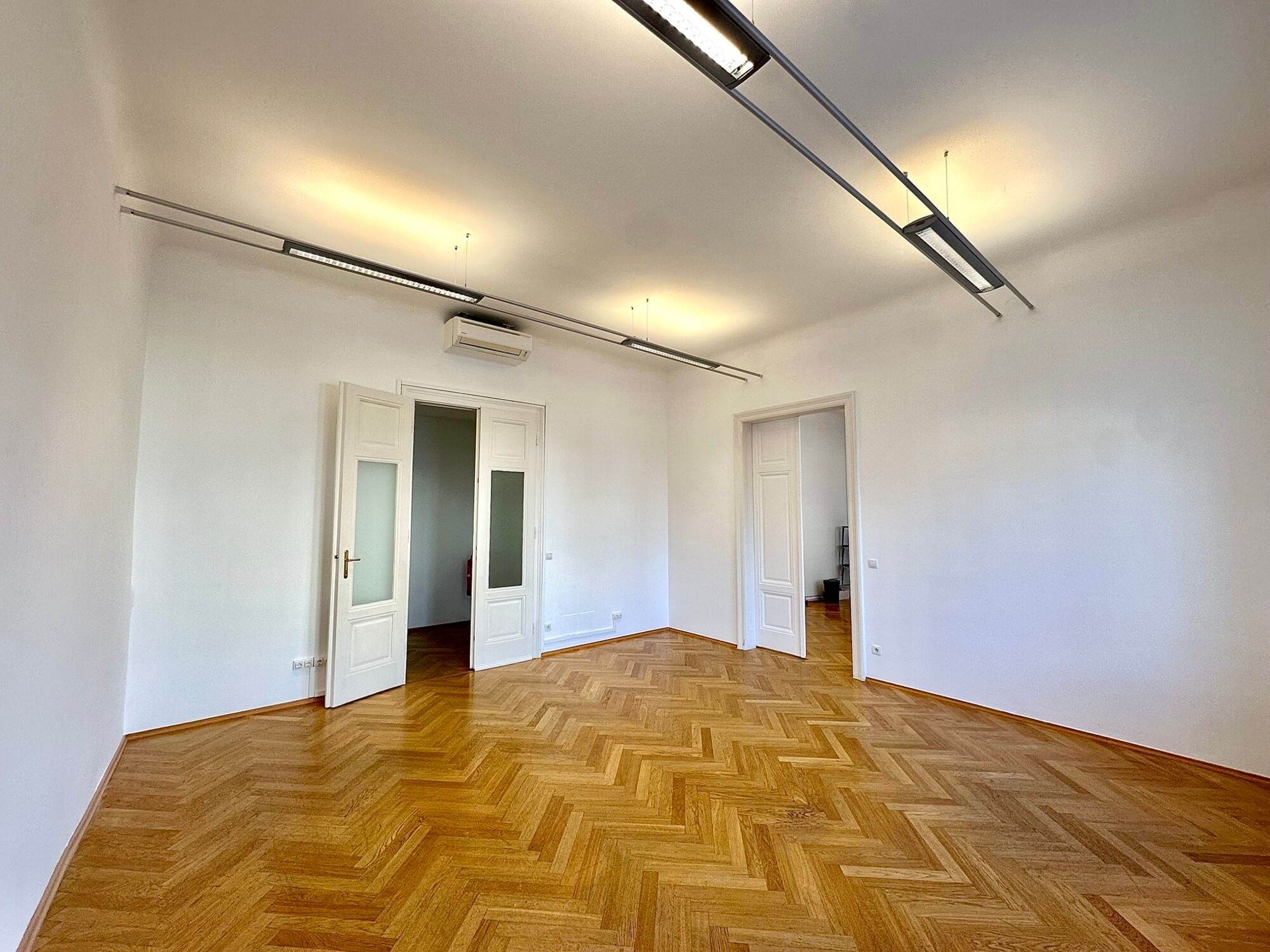 Light-flooded office in old building near Mariahilfer Straße
