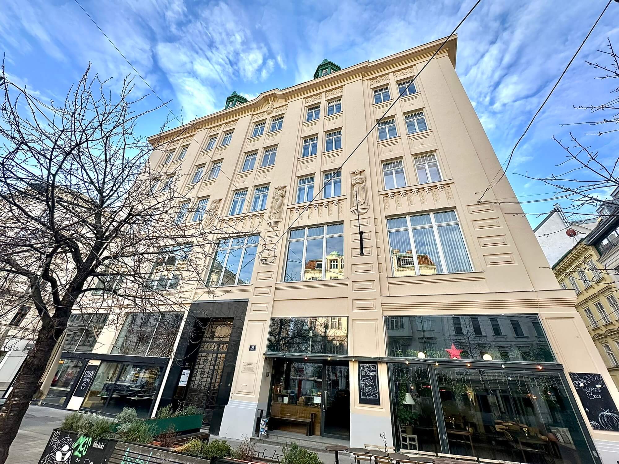 Light-flooded office in old building near Mariahilfer Straße