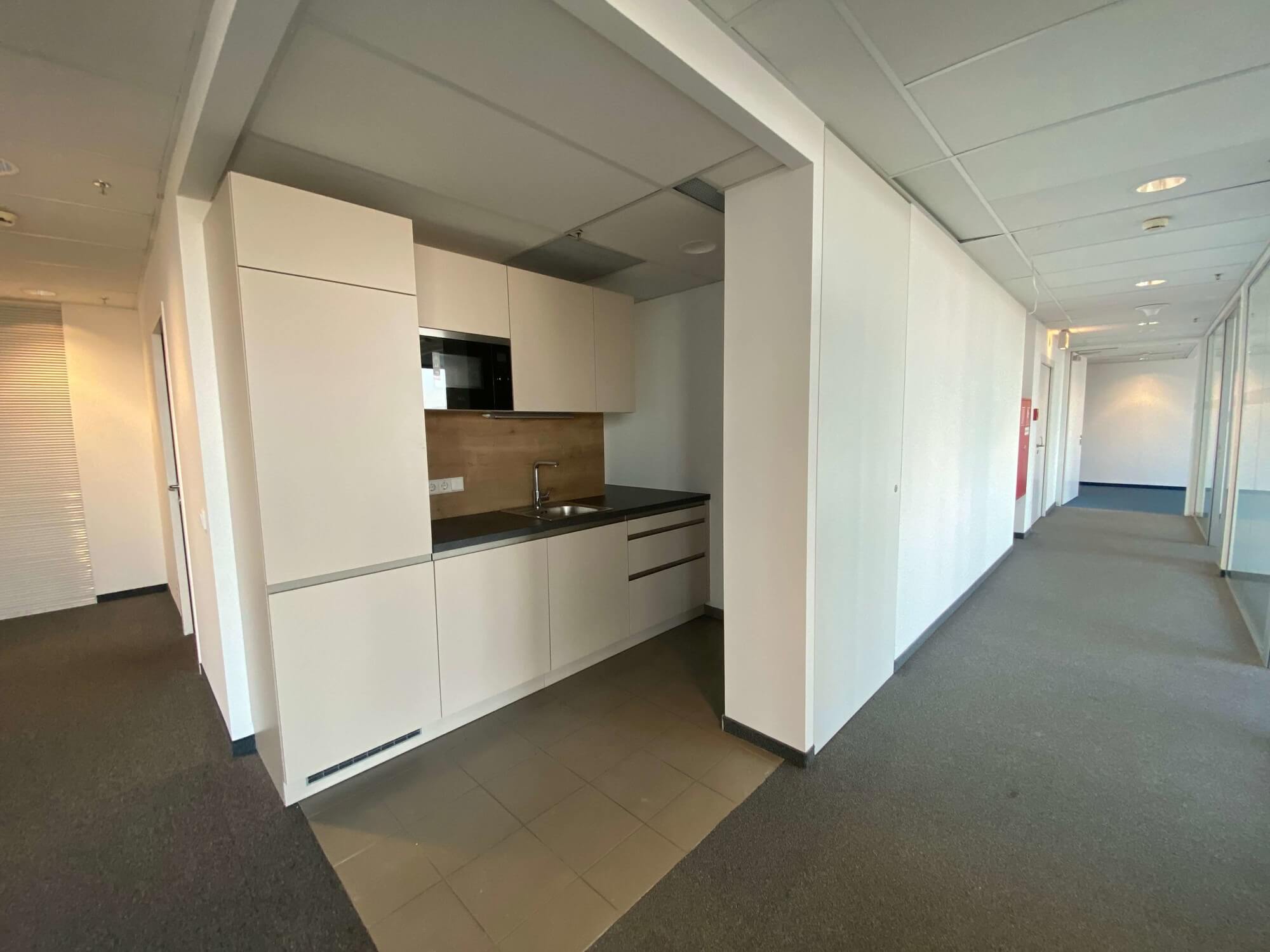 SATURN TOWER - modern, flexible, customized