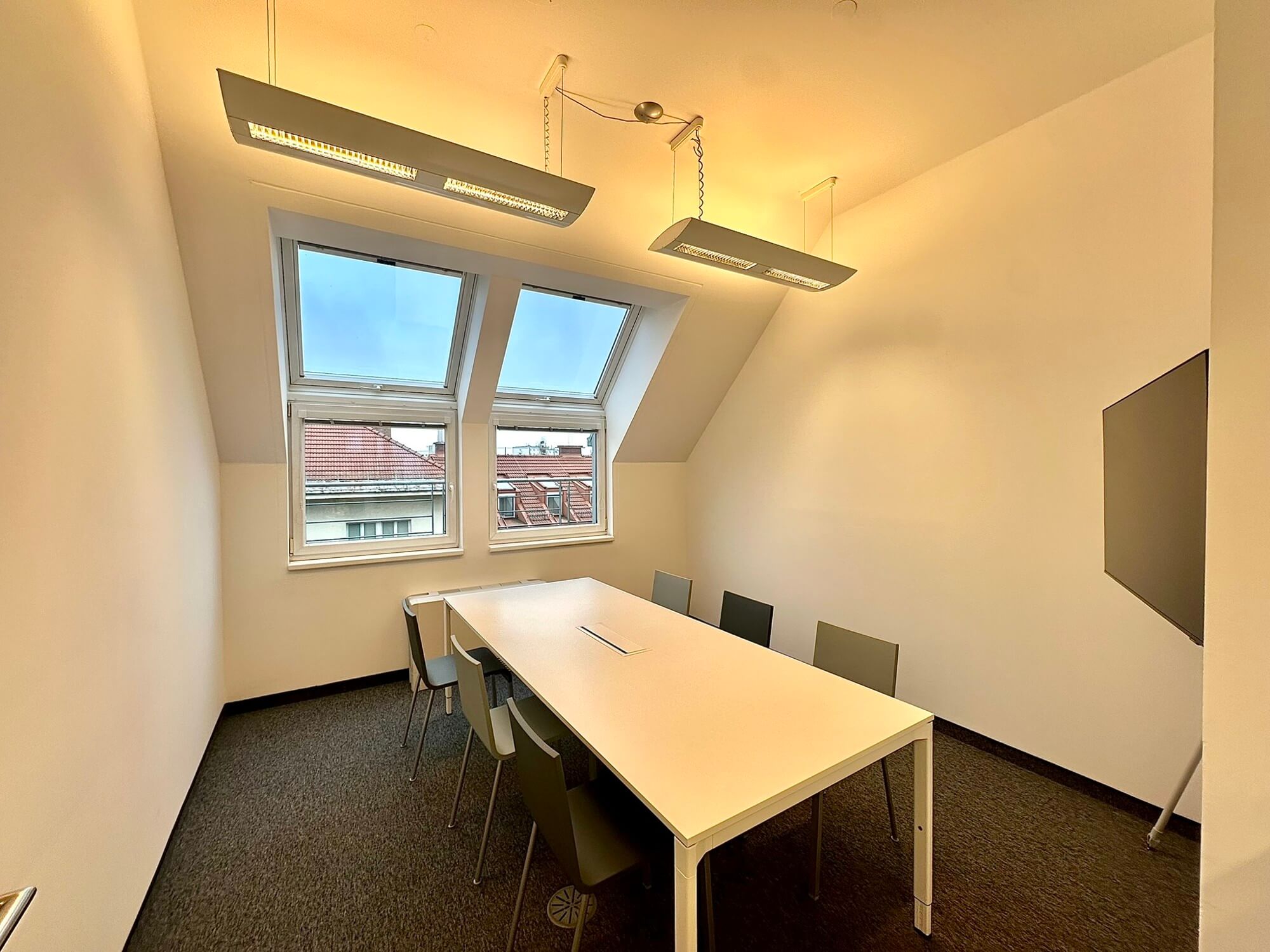 Working in the countryside, between office and nature at Währinger Park