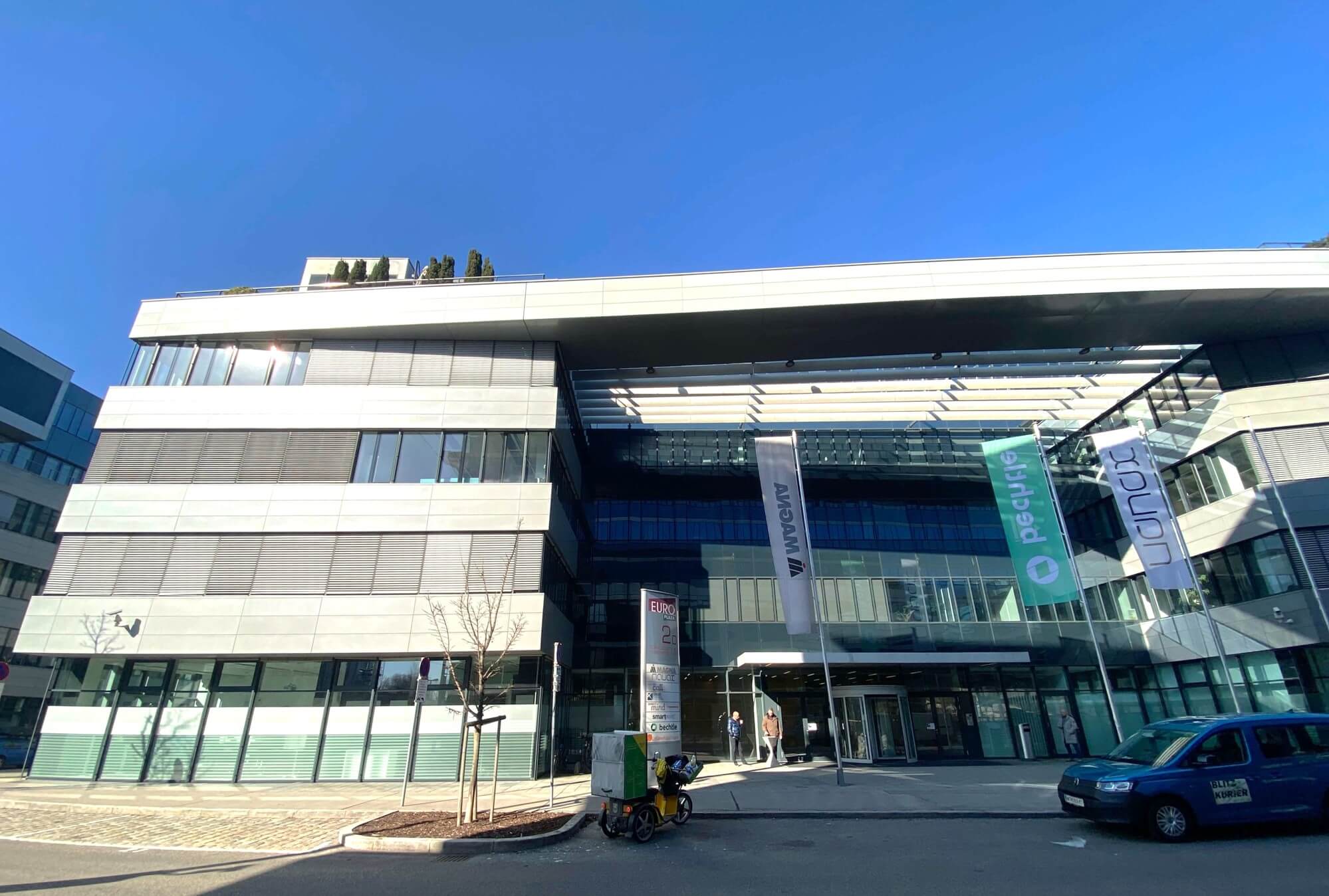 Modern office spaces in EURO PLAZA