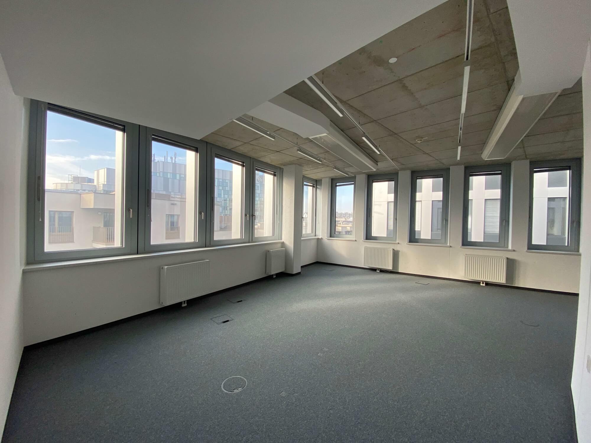 Modern office spaces at VIE