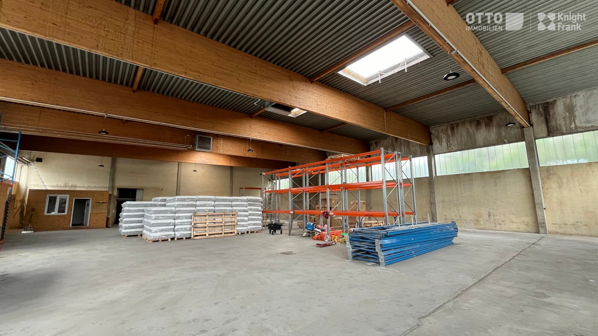 Ideally located business property with warehouse and office space