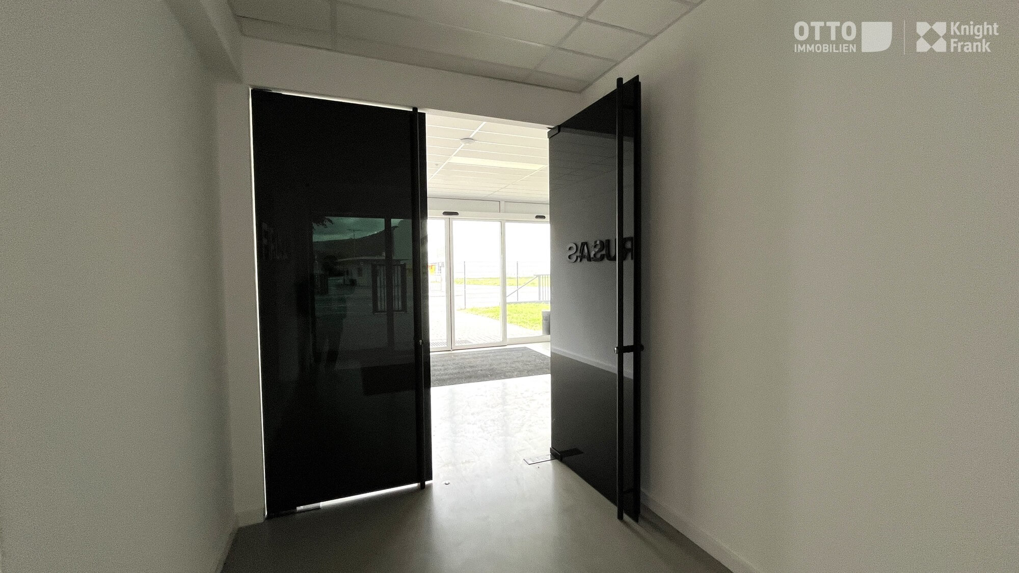 Ideally located business property with warehouse and office space