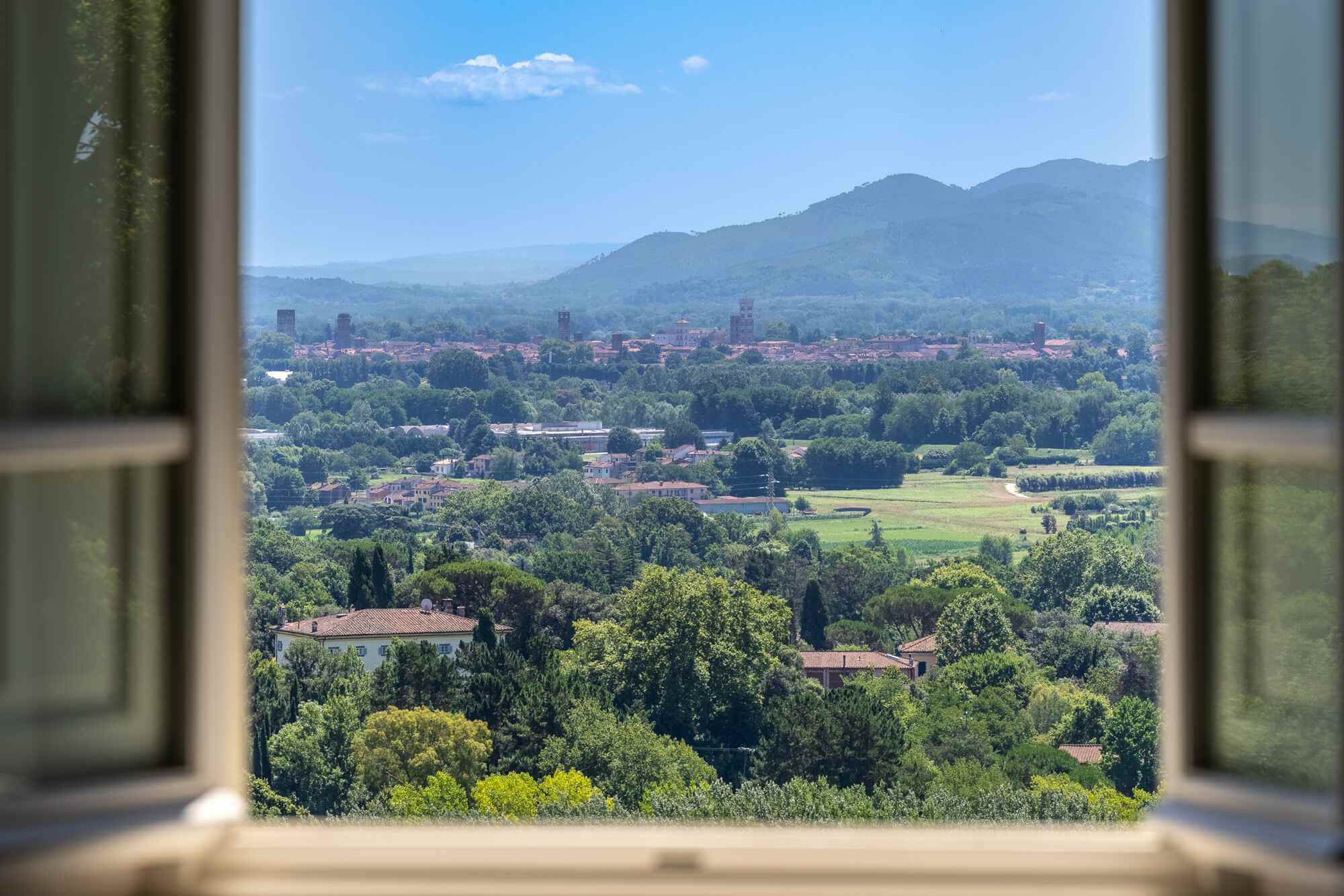 Villa in Lucca zum Verkauf