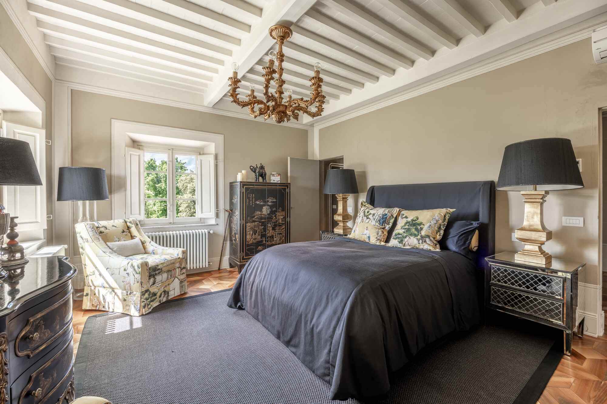 Villa in Lucca zum Verkauf