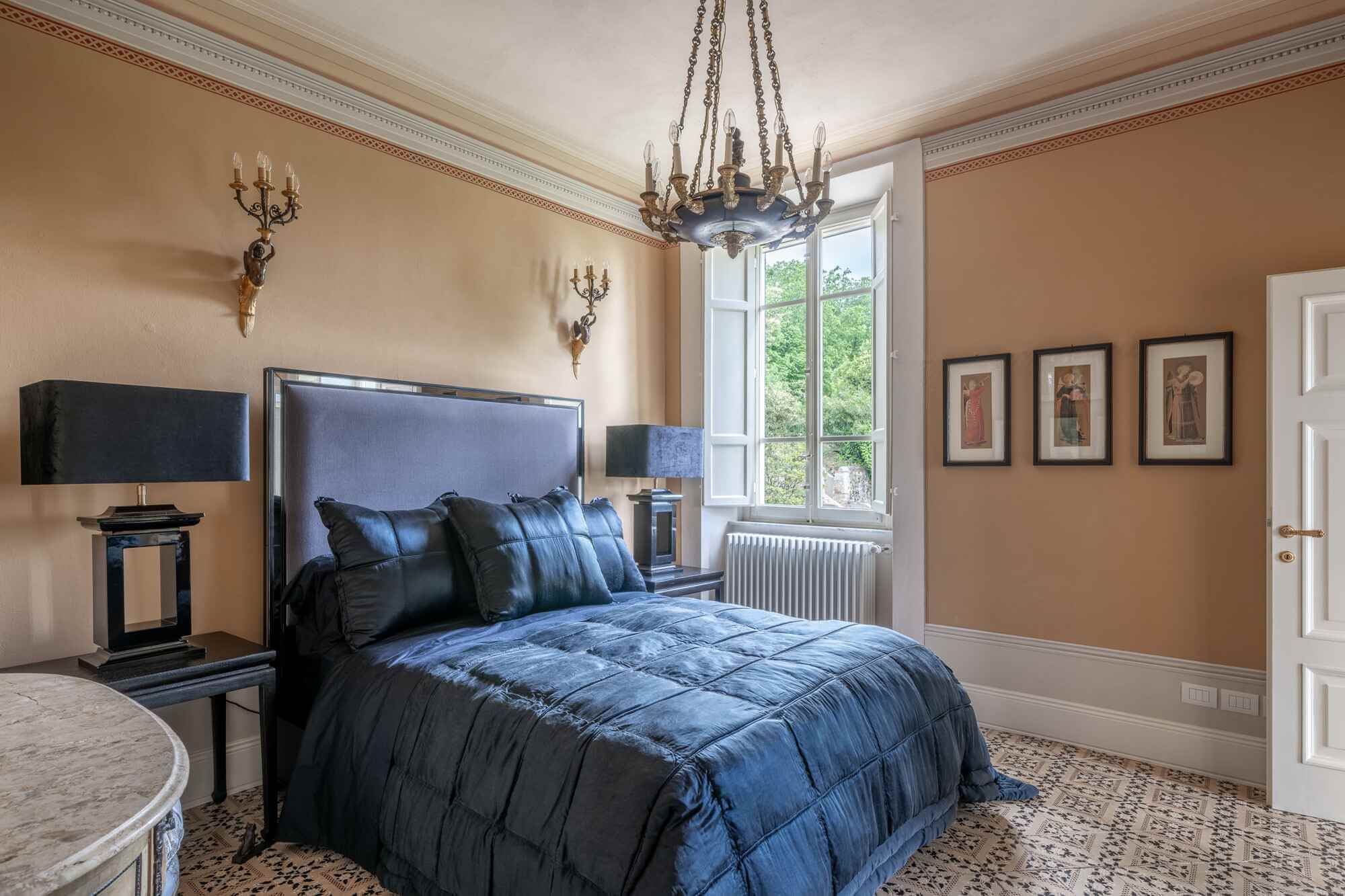 Villa in Lucca zum Verkauf