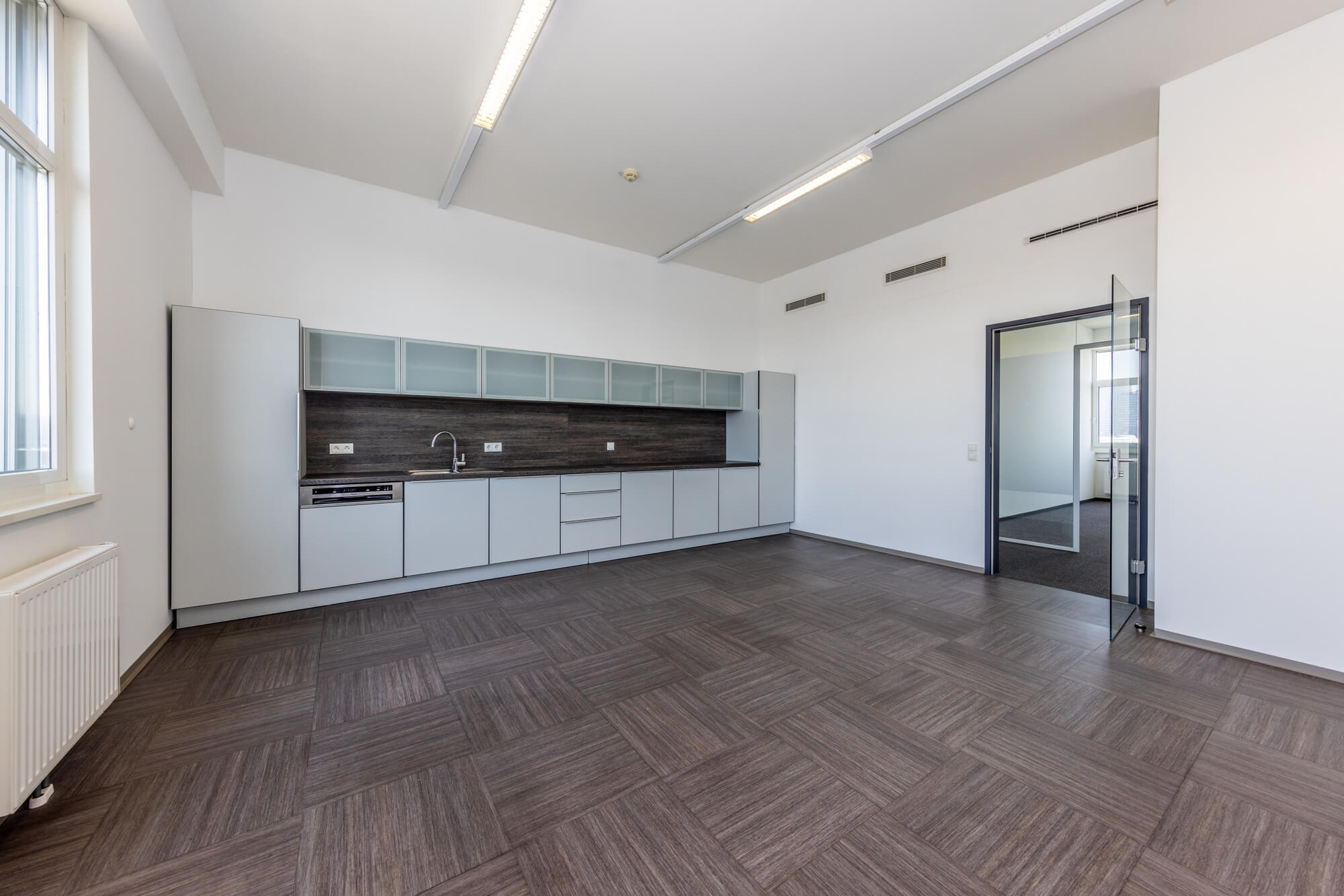 Doppio Offices - State-of-the-art office space with an excellent infrastructure