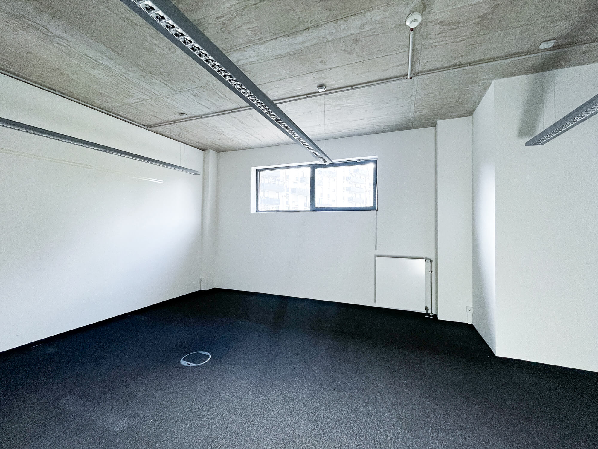 Modern office units in MARXIMUM