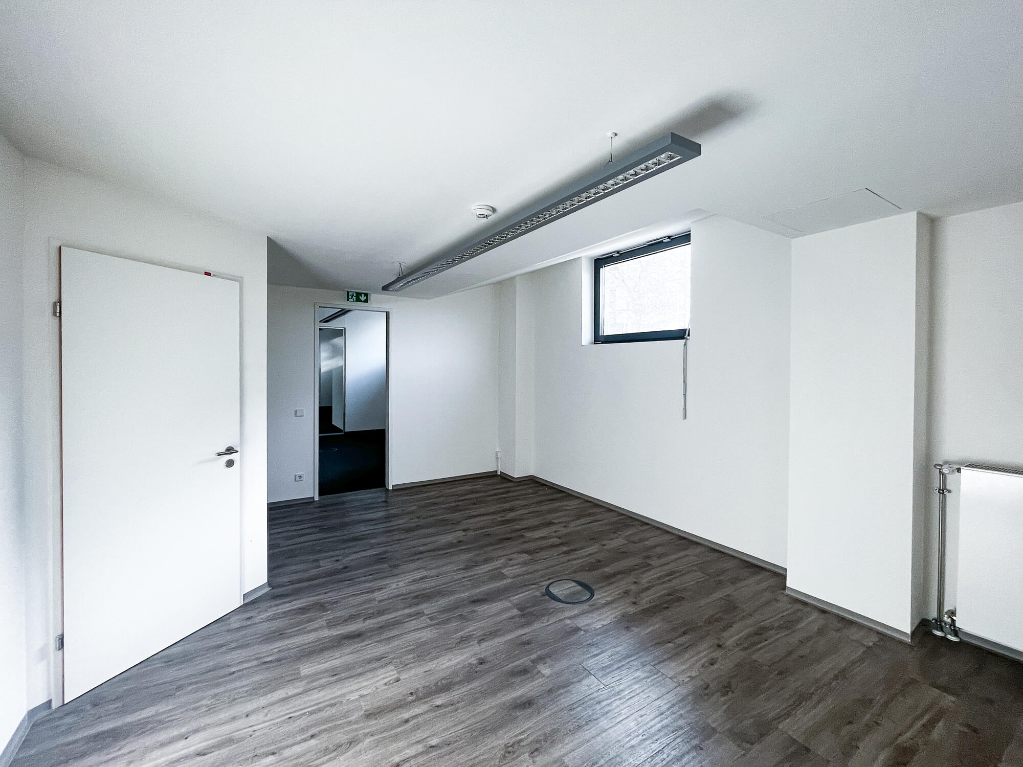 Modern office units in MARXIMUM