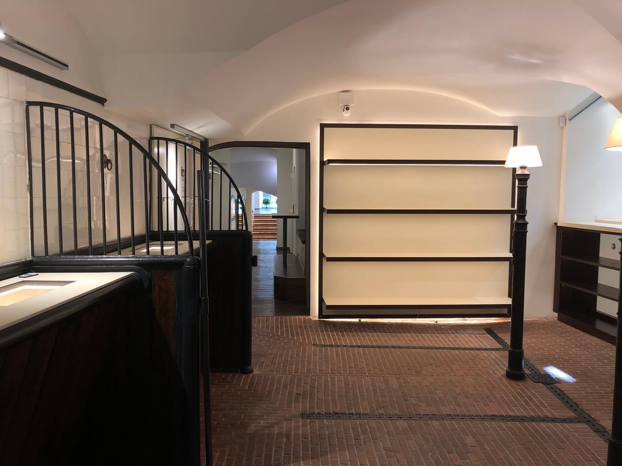 Prachtvolle Geschäftsfläche im Palais Erdödy-Fürstenberg