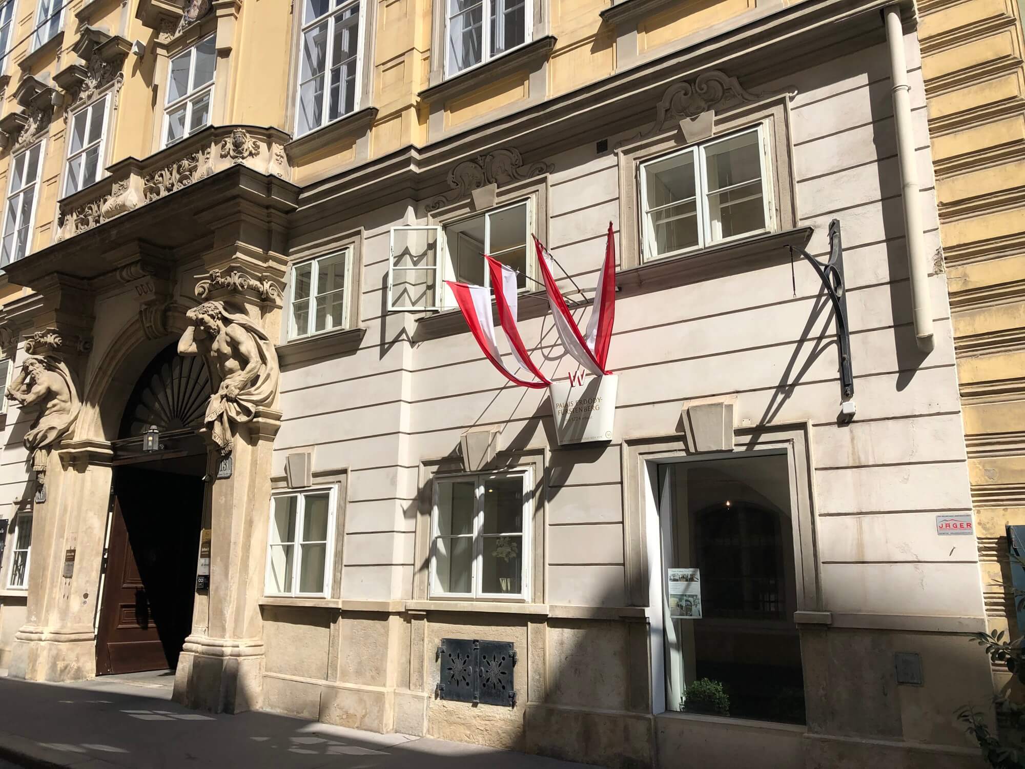 Prachtvolle Geschäftsfläche im Palais Erdödy-Fürstenberg