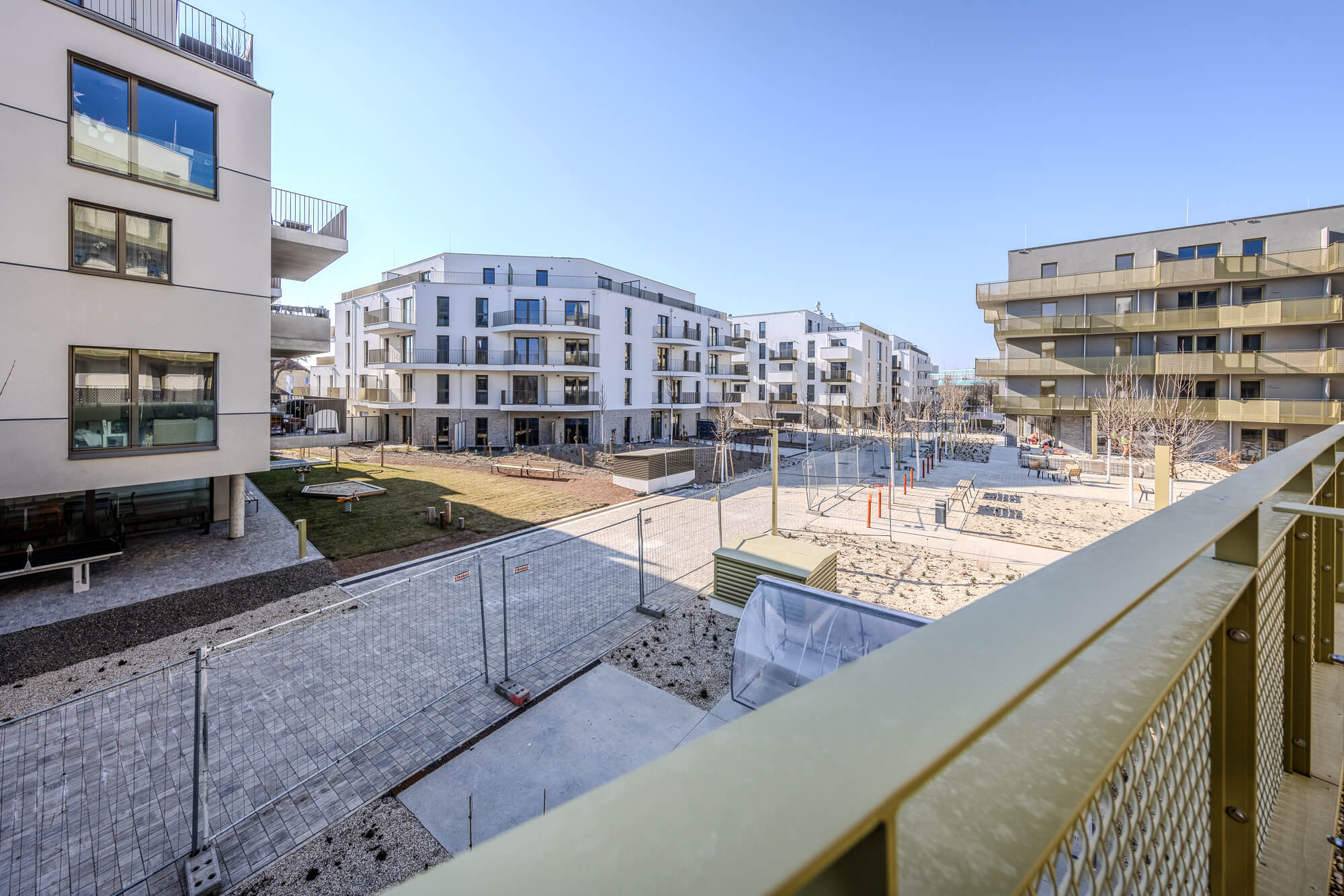 Hirschfeld - First occupancy with outdoor spaces - sustainable living on the outskirts of the city!