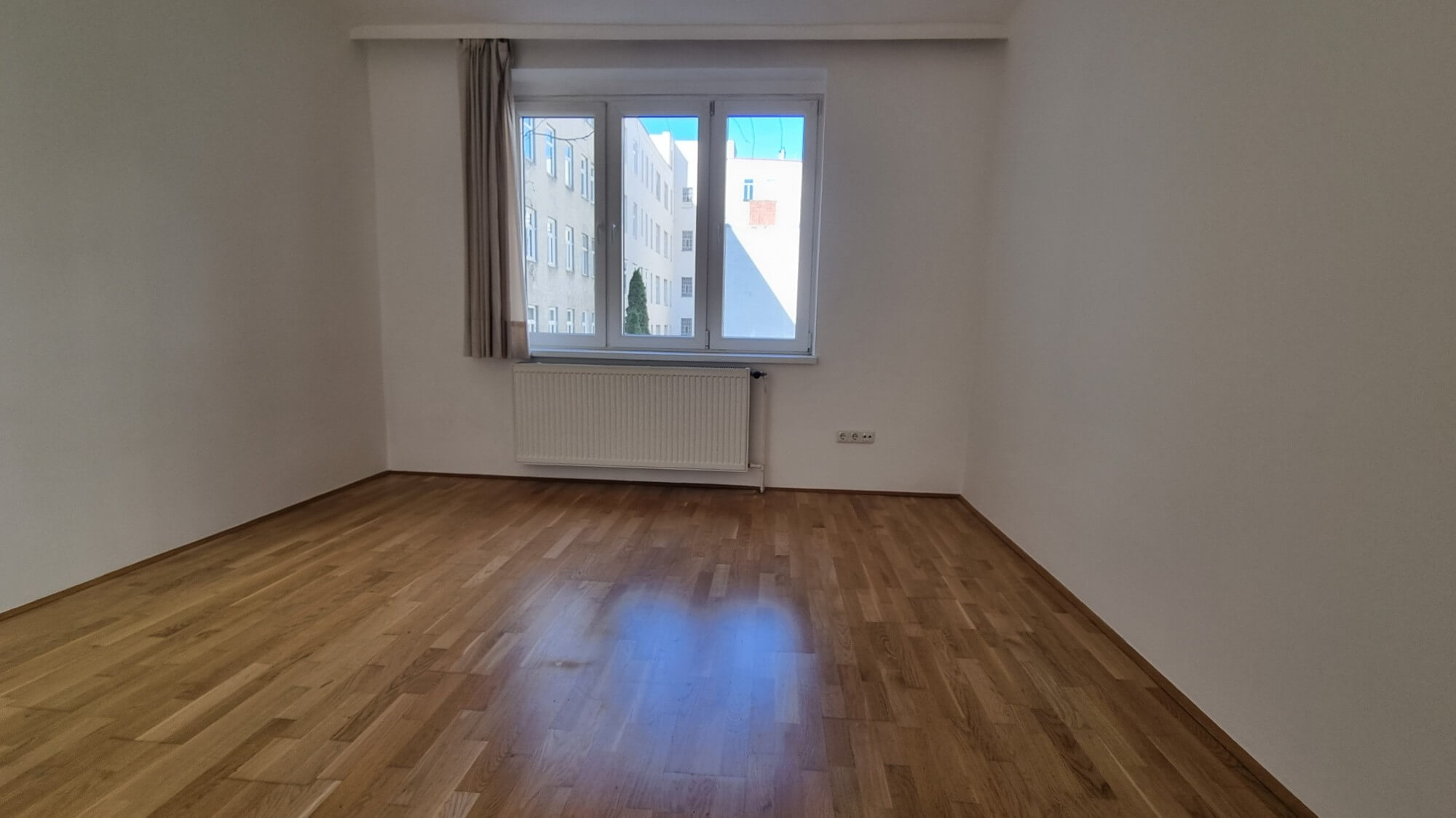 3er WG Wohnung - Nähe Wirtschafts Universität, U2 und Messe