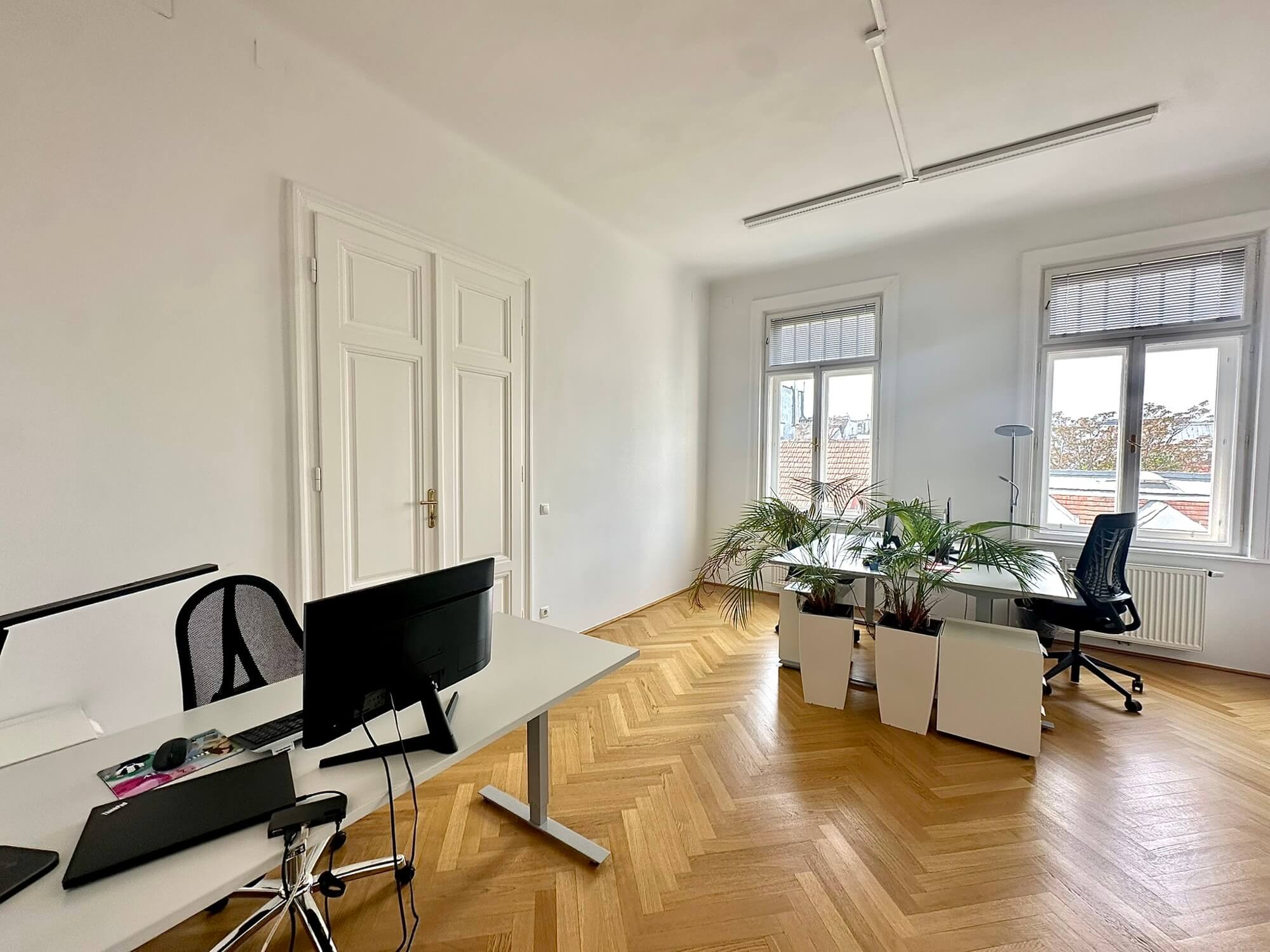 Light-flooded office in old building near Mariahilfer Straße