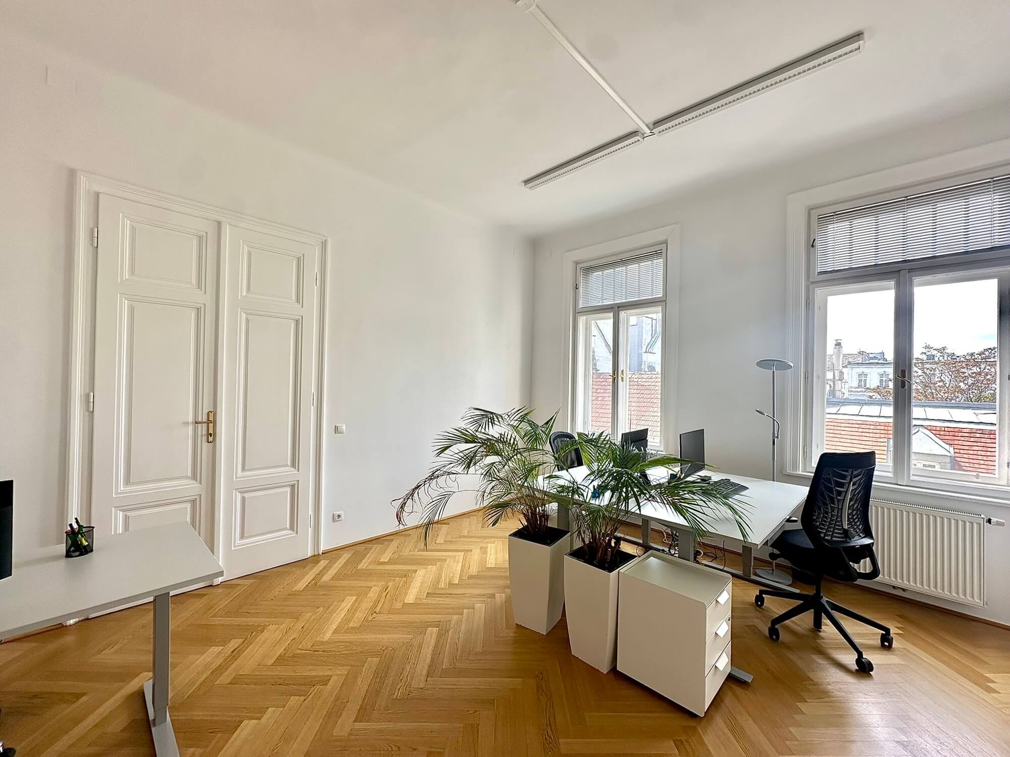 Light-flooded office in old building near Mariahilfer Straße