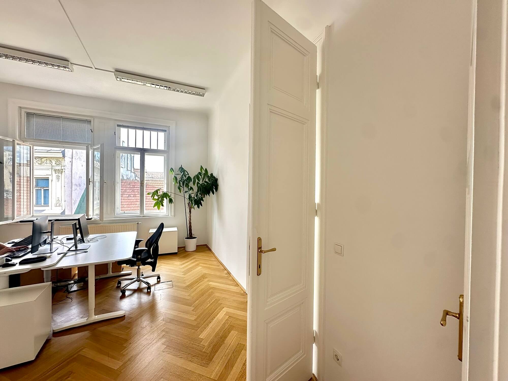 Light-flooded office in old building near Mariahilfer Straße