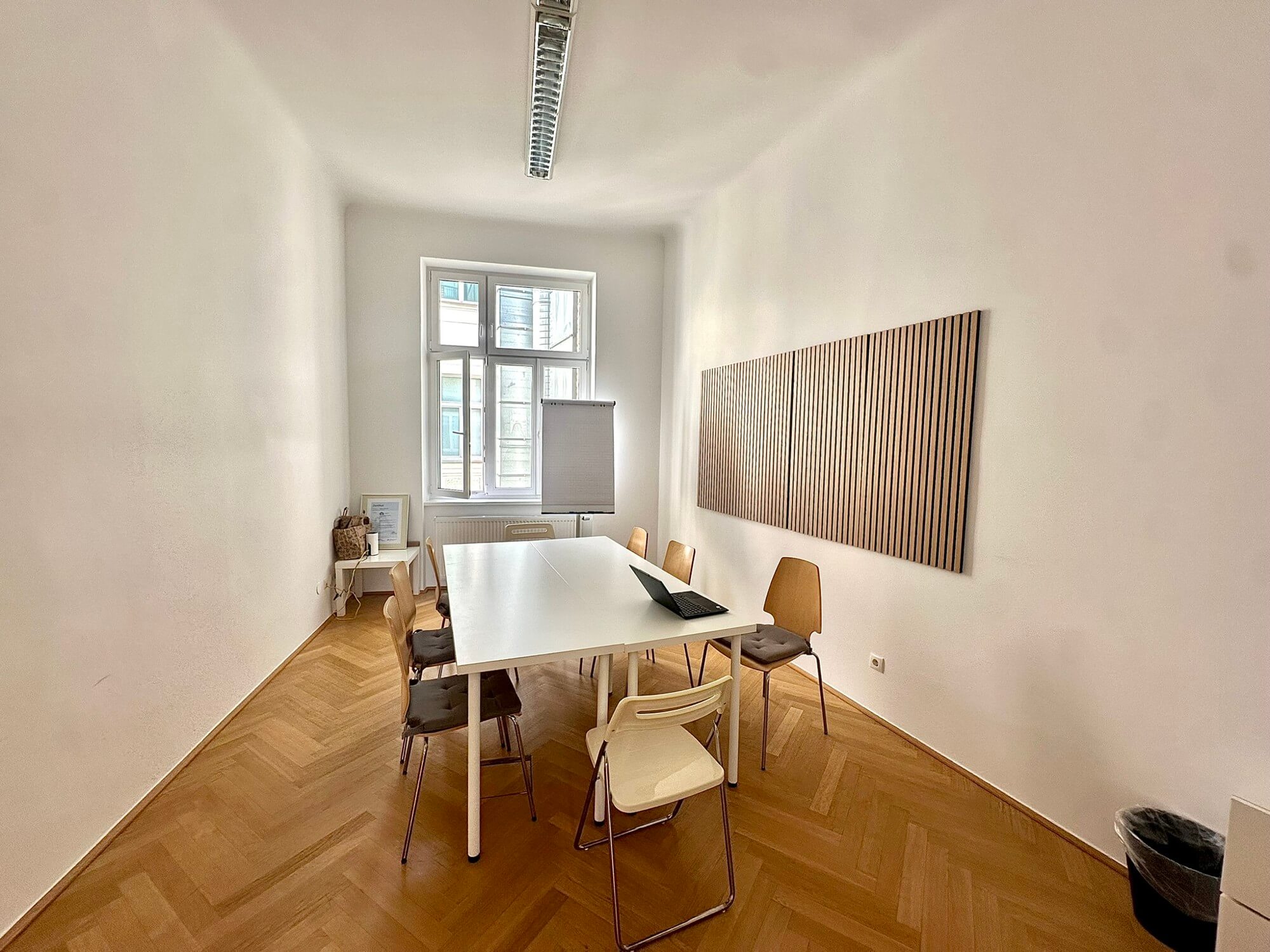 Light-flooded office in old building near Mariahilfer Straße