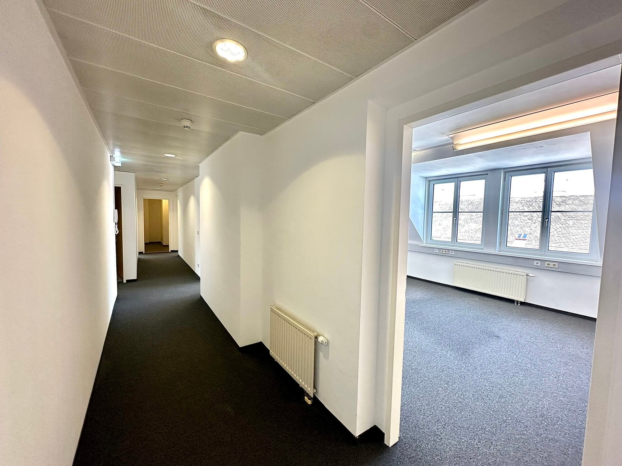 5 minutes from Hauptbahnhof