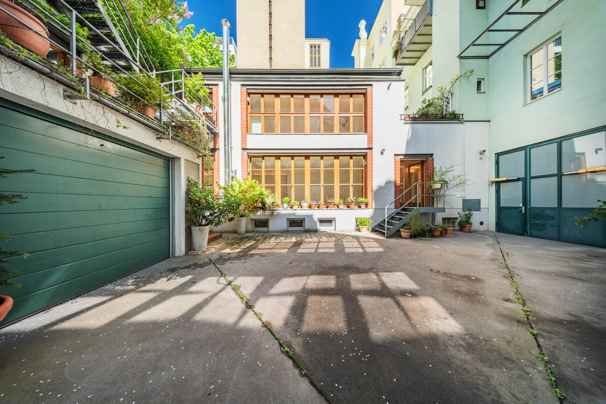 Mitten im Neunten - Loft mit Garten und Terrasse