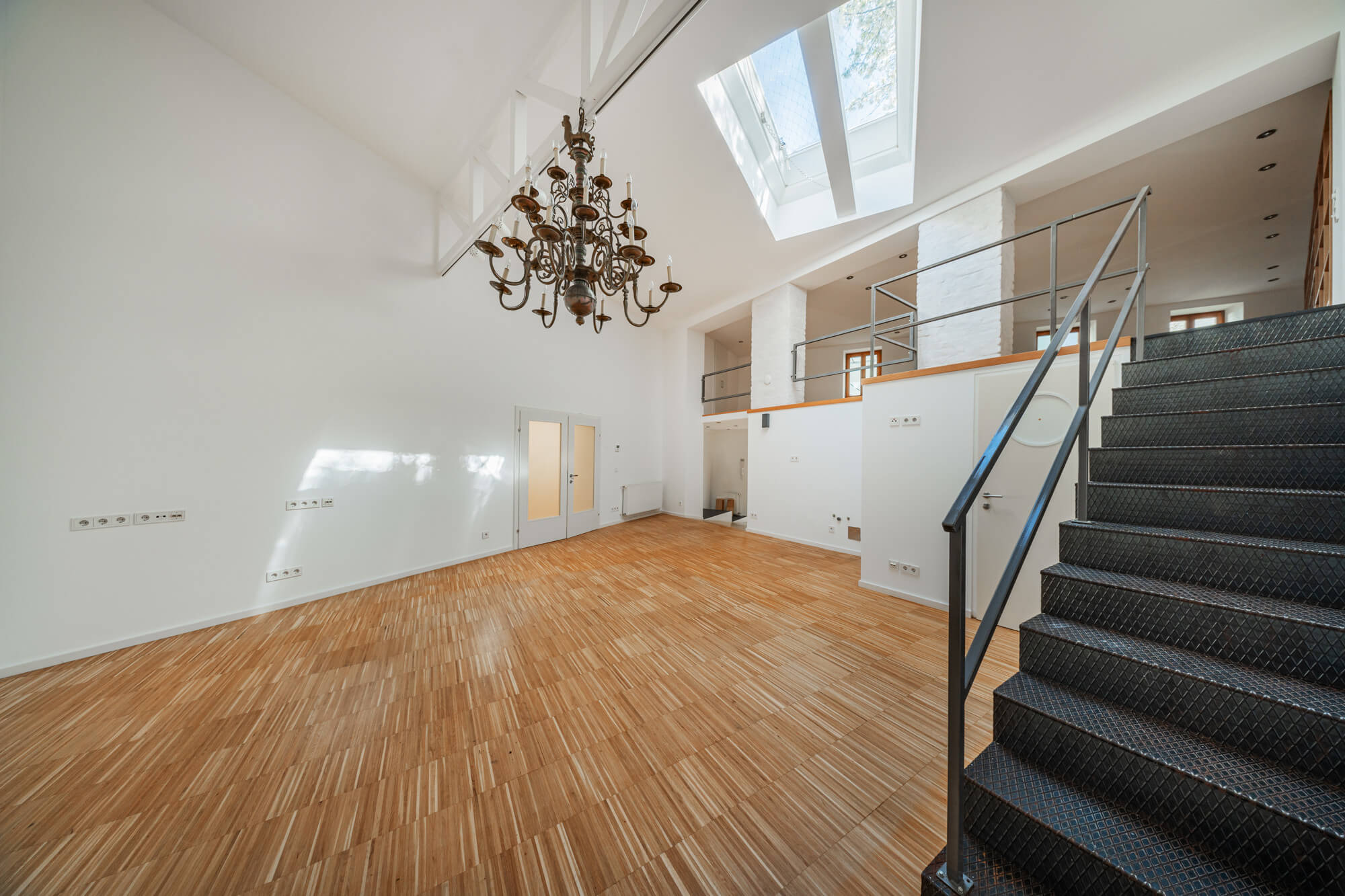 Mitten im Neunten - Loft mit Garten und Terrasse