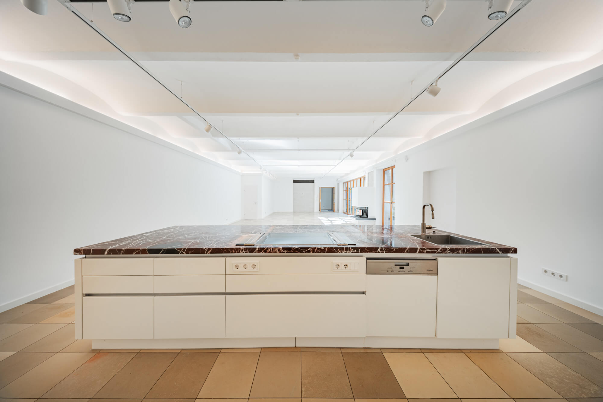 Mitten im Neunten - Loft mit Garten und Terrasse