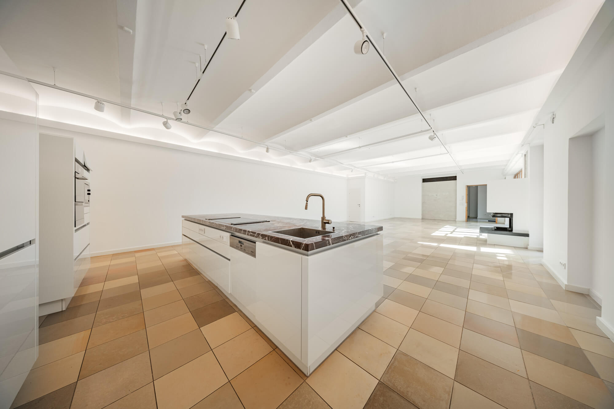 Mitten im Neunten - Loft mit Garten und Terrasse