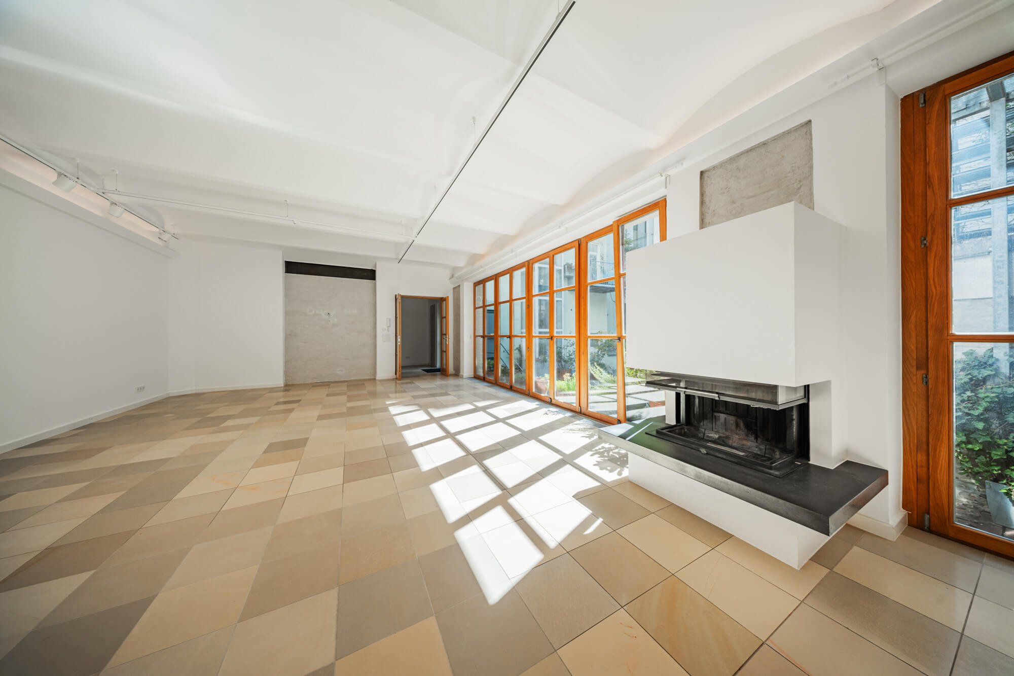 Mitten im Neunten - Loft mit Garten und Terrasse