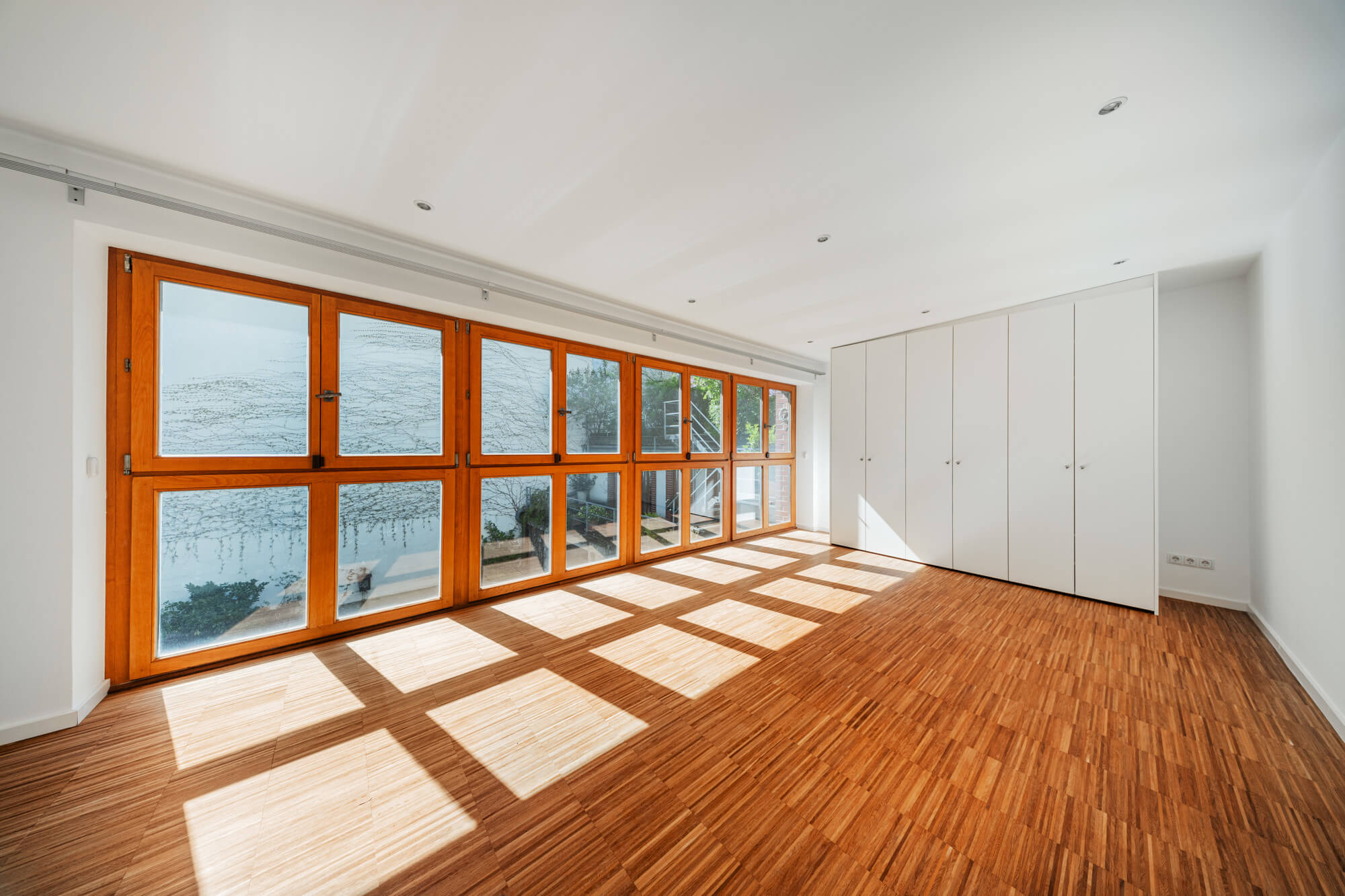 Mitten im Neunten - Loft mit Garten und Terrasse