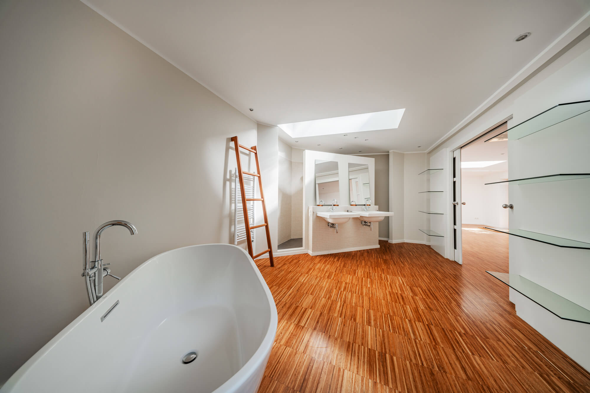 Mitten im Neunten - Loft mit Garten und Terrasse