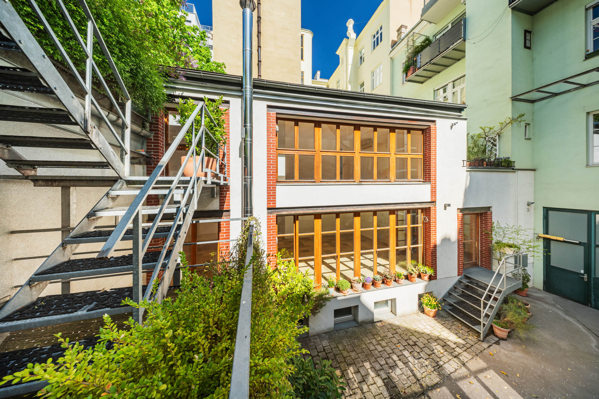 Mitten im Neunten - Loft mit Garten und Terrasse