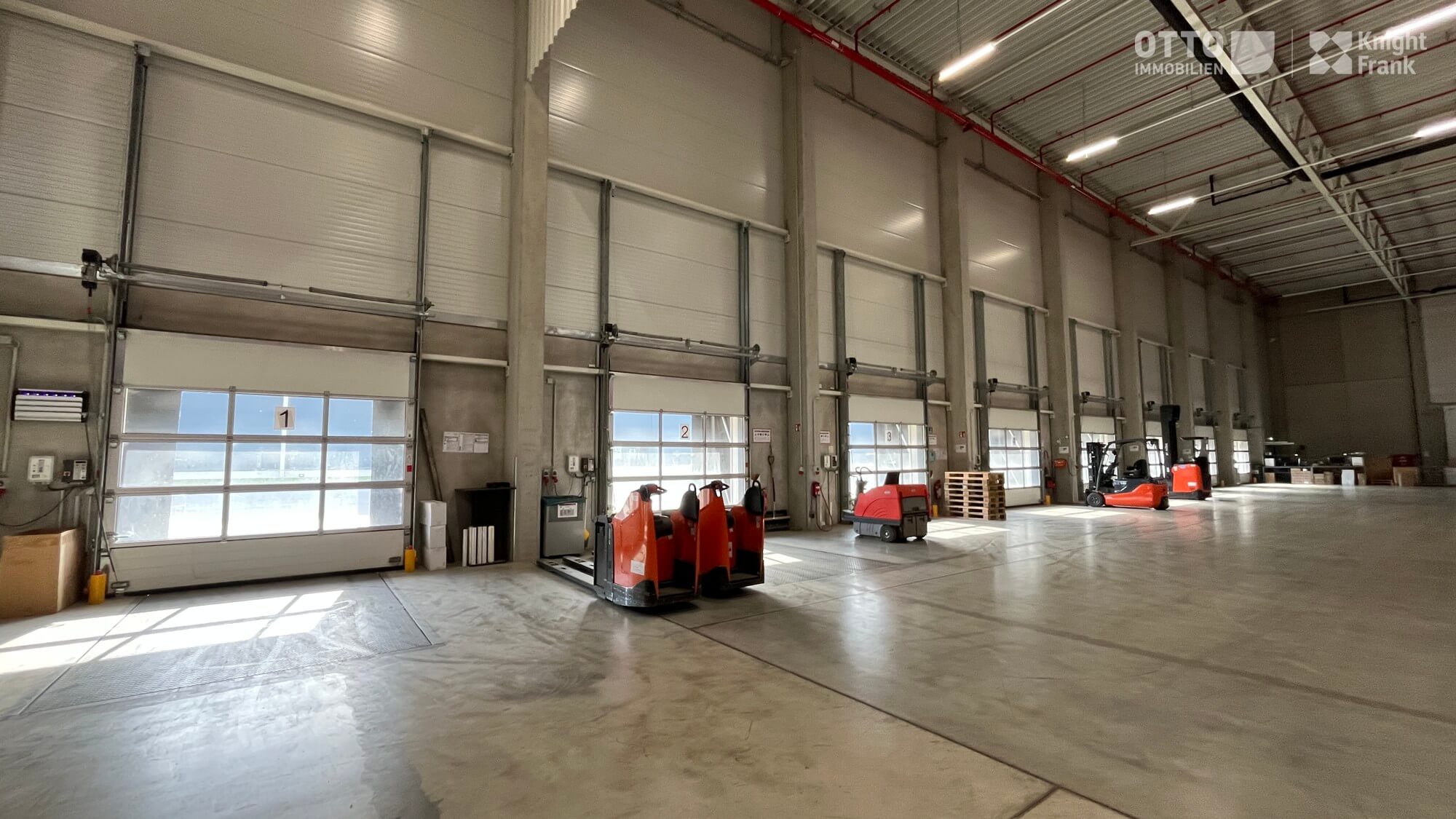 Logistikhalle nahe Flughafen Wien-Schwechat