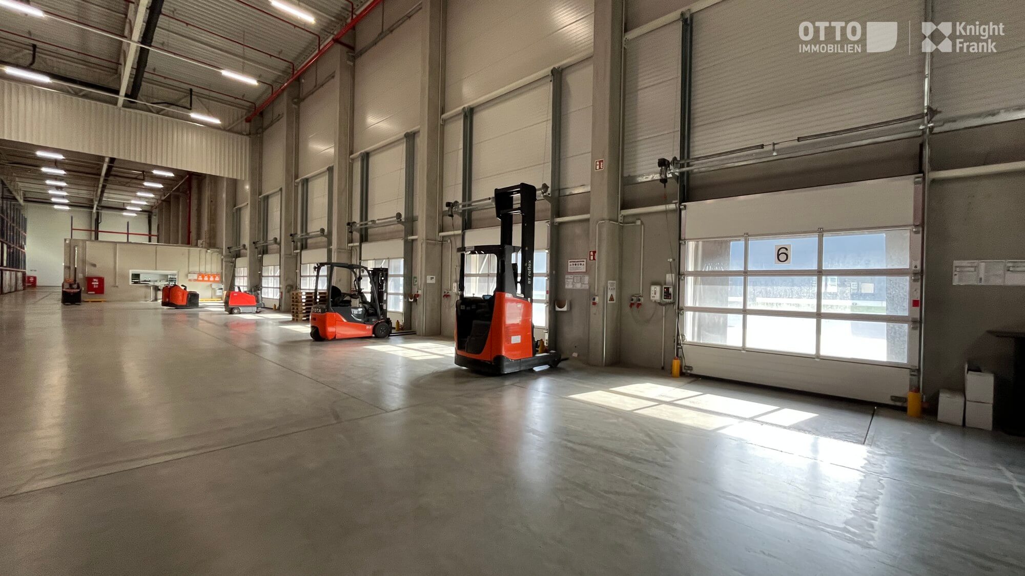 Logistikhalle nahe Flughafen Wien-Schwechat