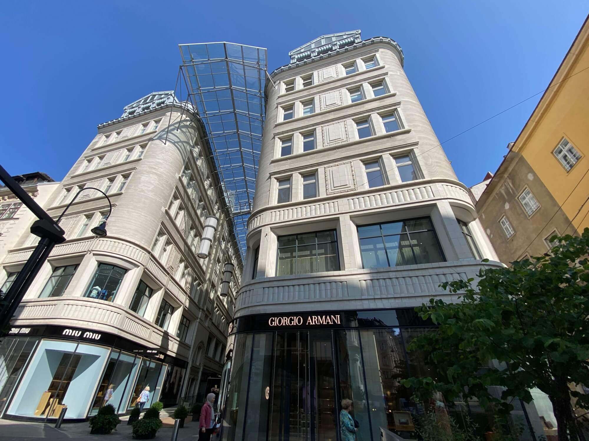 1010! Office space in an absolute top location directly on Tuchlauben!