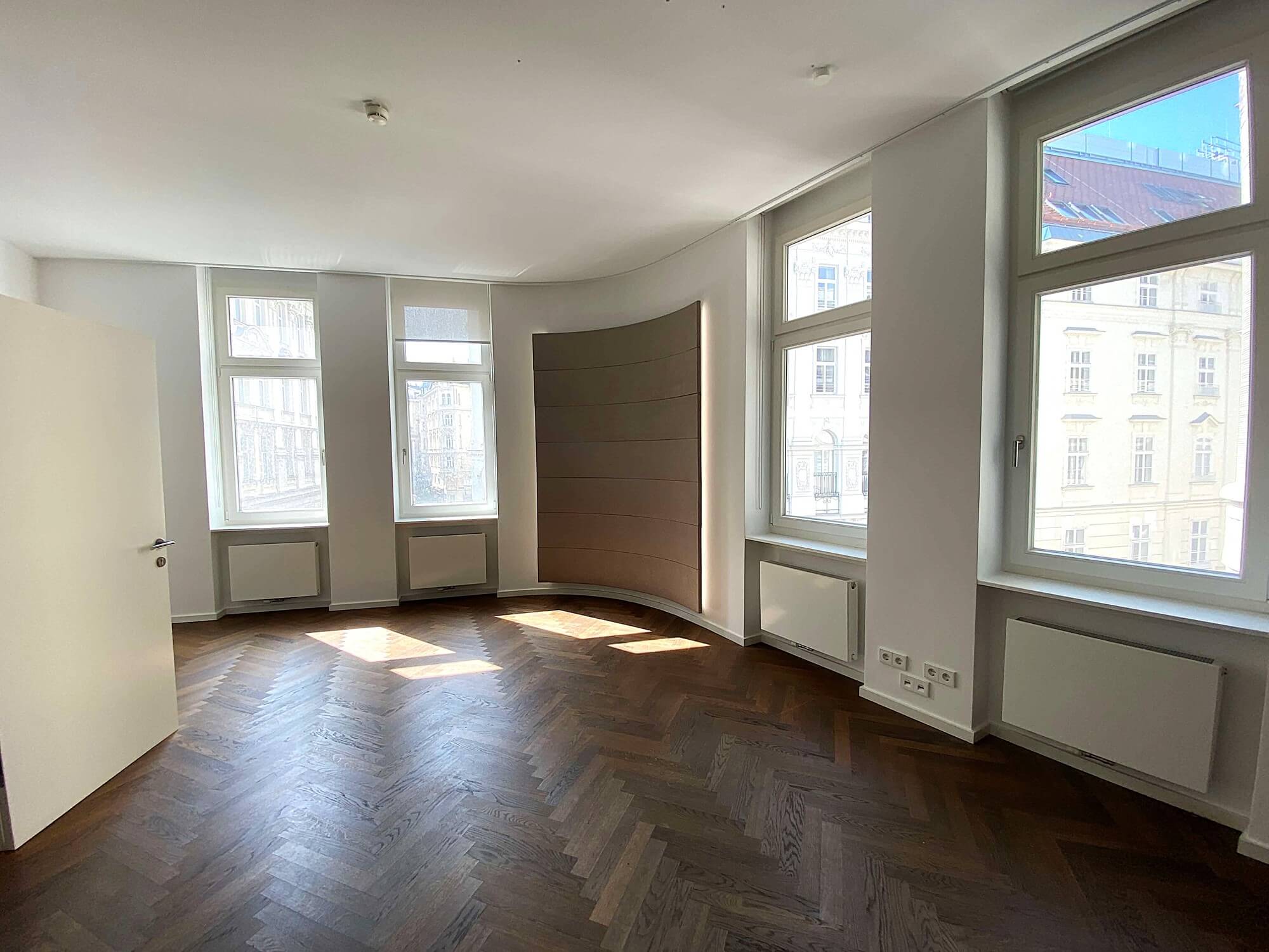 1010! Office space in an absolute top location directly on Tuchlauben!