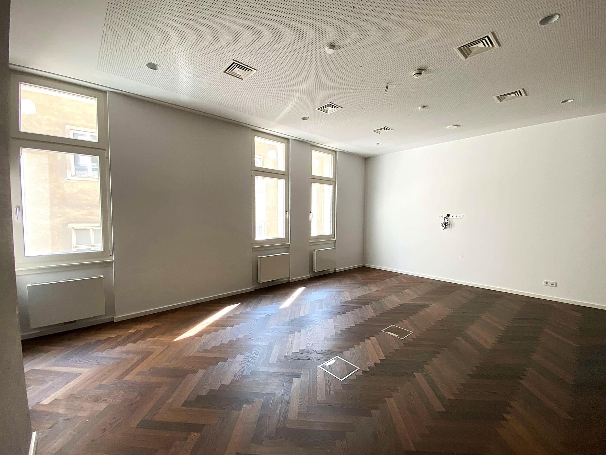 1010! Office space in an absolute top location directly on Tuchlauben!