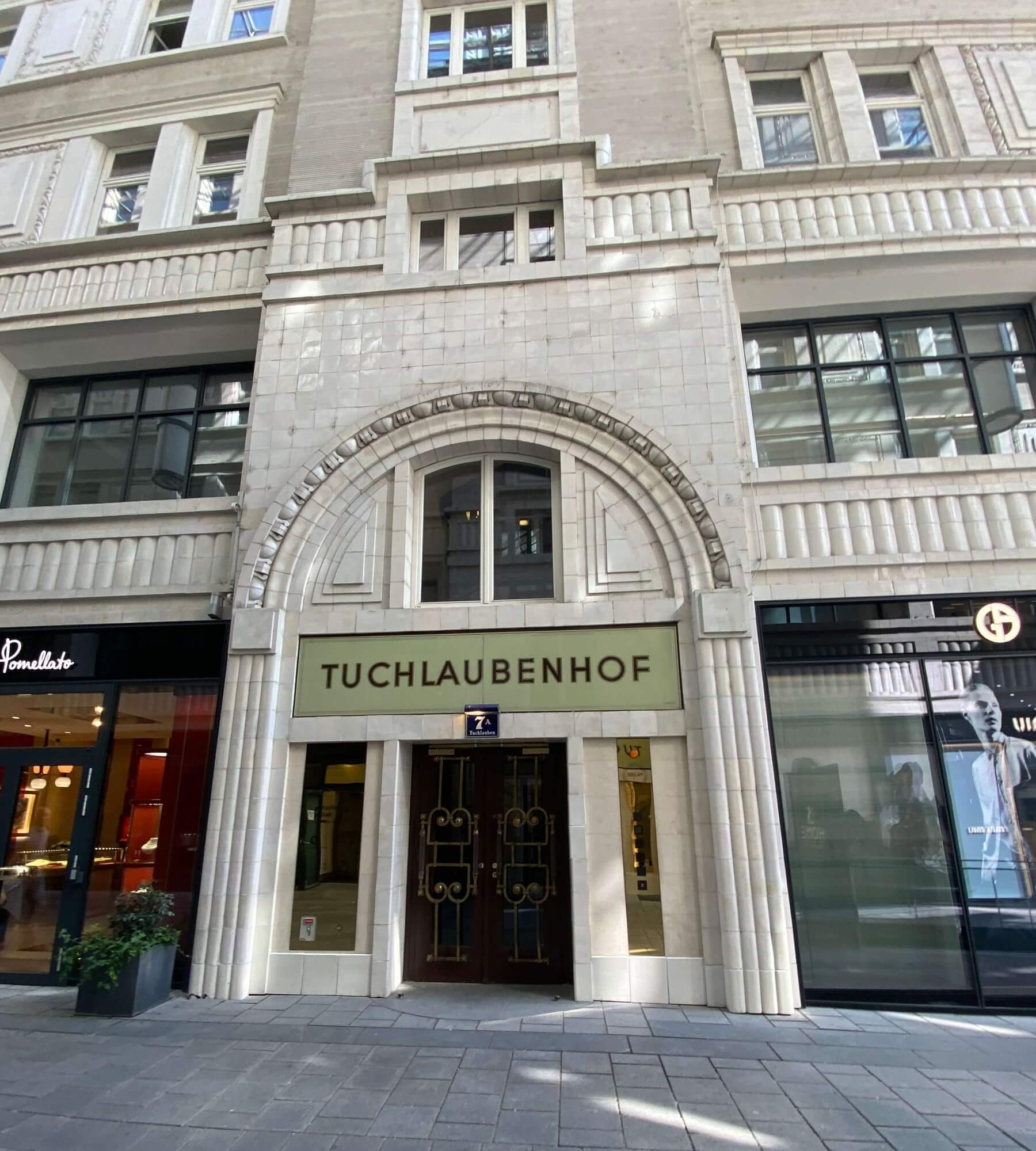 1010! Office space in an absolute top location directly on Tuchlauben!