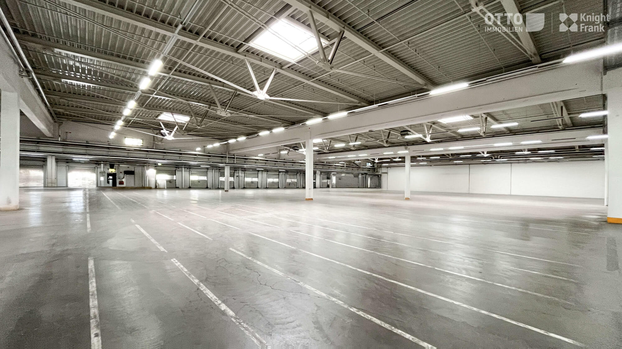 High-quality refrigerated warehouse on the A1 motorway