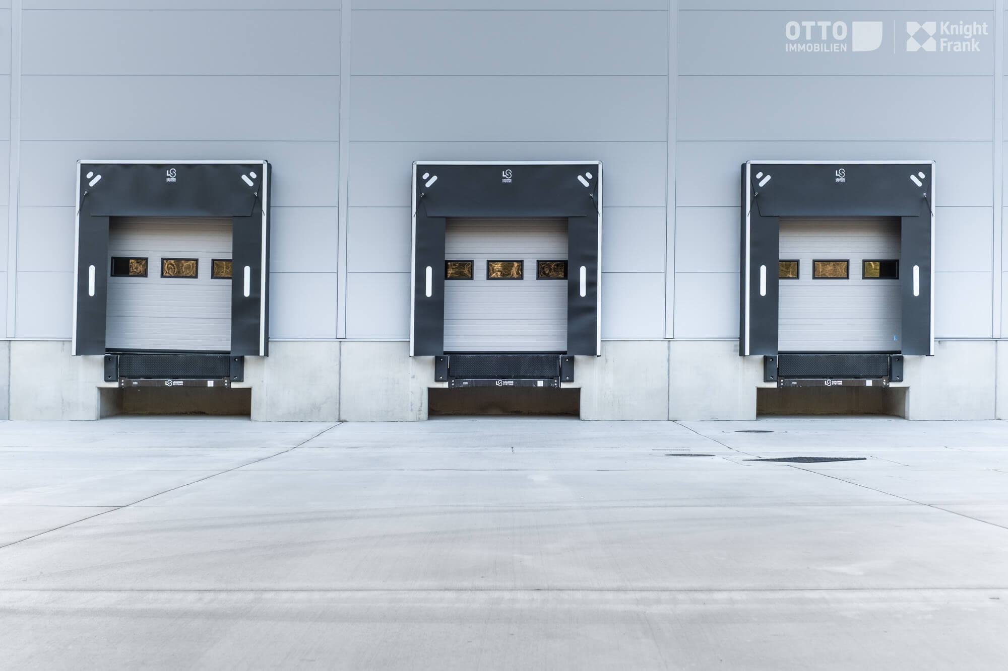 Logistiklager A1 Ljubljana / Logatec