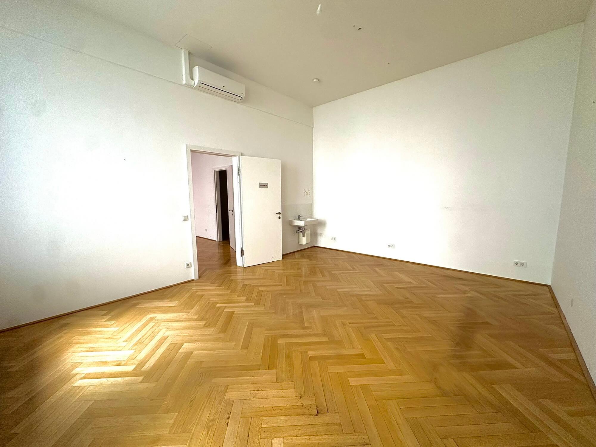 Unique office space with a view of the opera