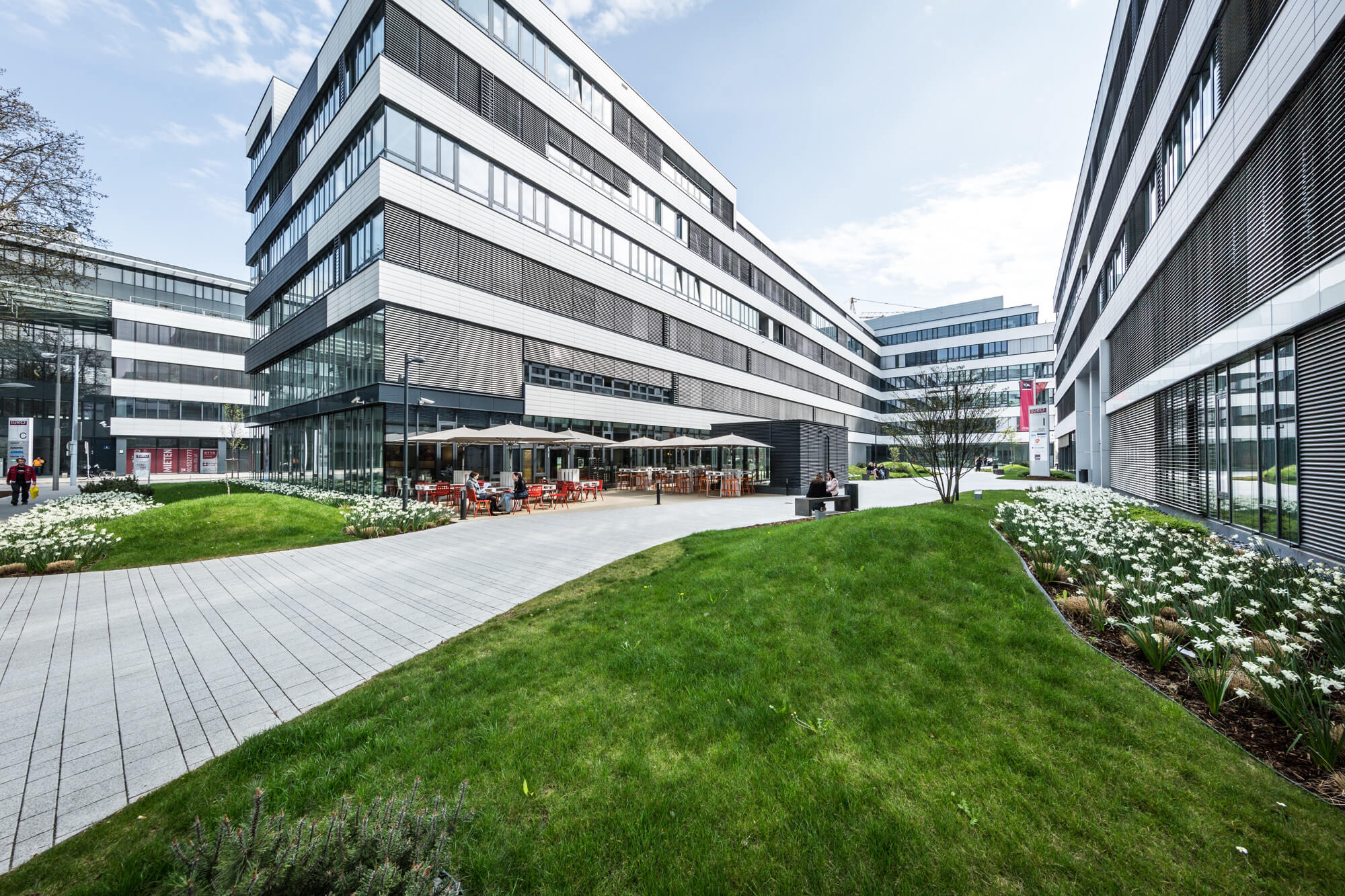 Modern working with a campus feeling