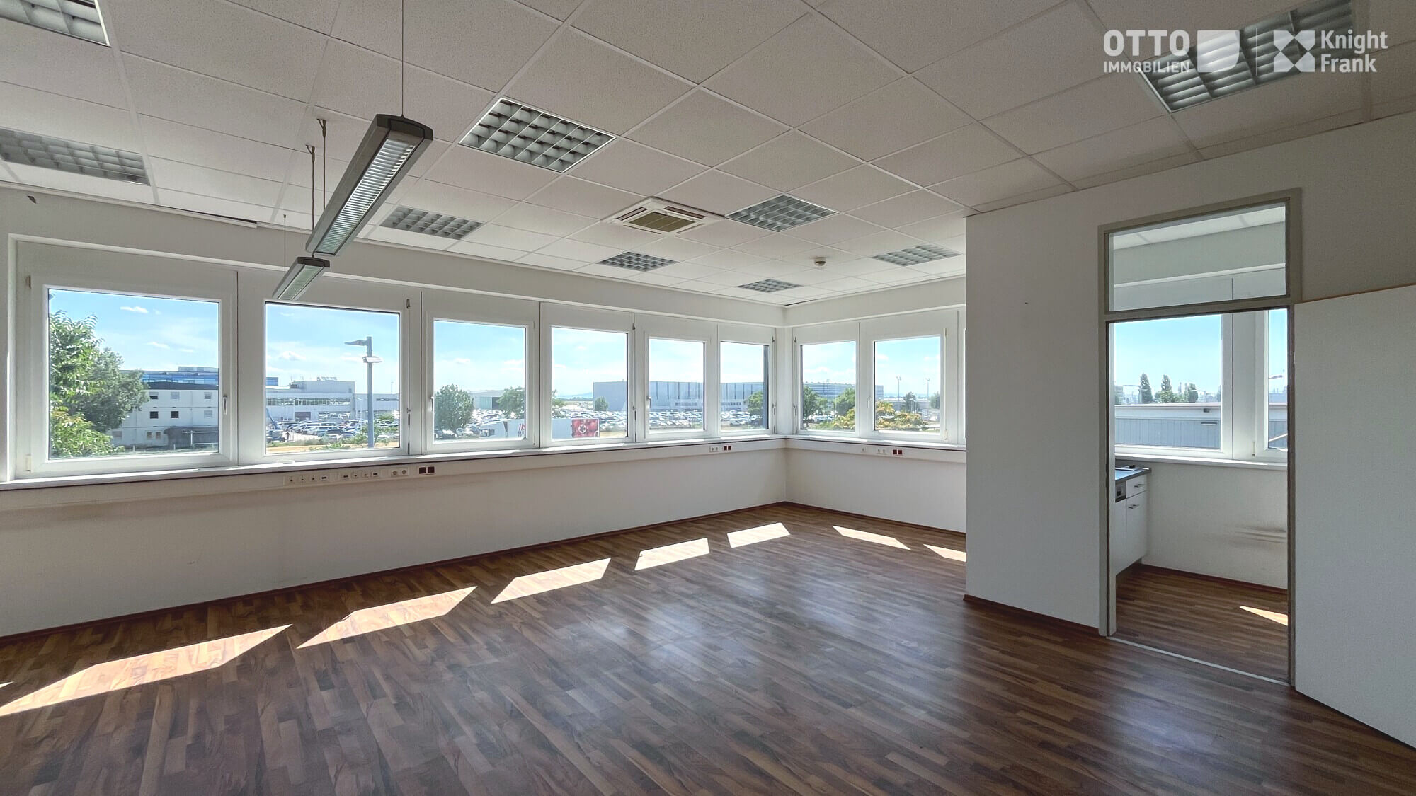 Service- und Büroflächen direkt am Flughafen Wien