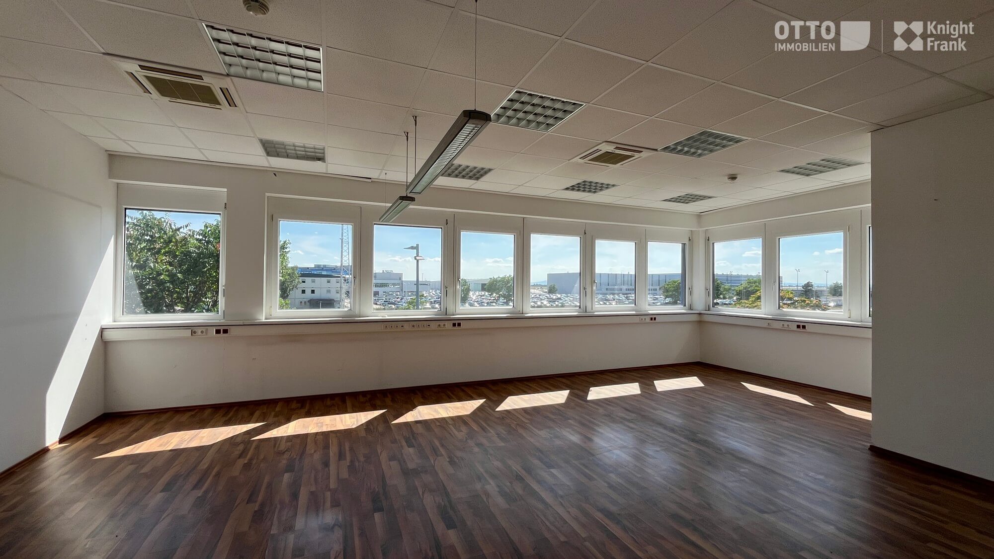 Service- und Büroflächen direkt am Flughafen Wien