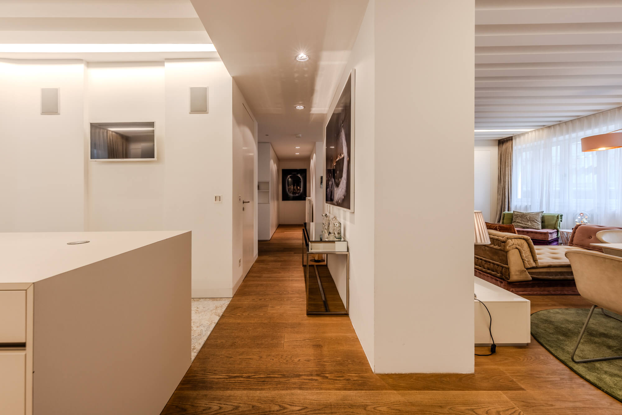 Furnished 4-room apartment near Stephansplatz