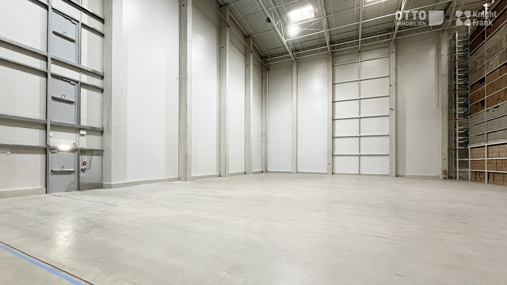 Modern warehouse space ideal for quiet pallet storage