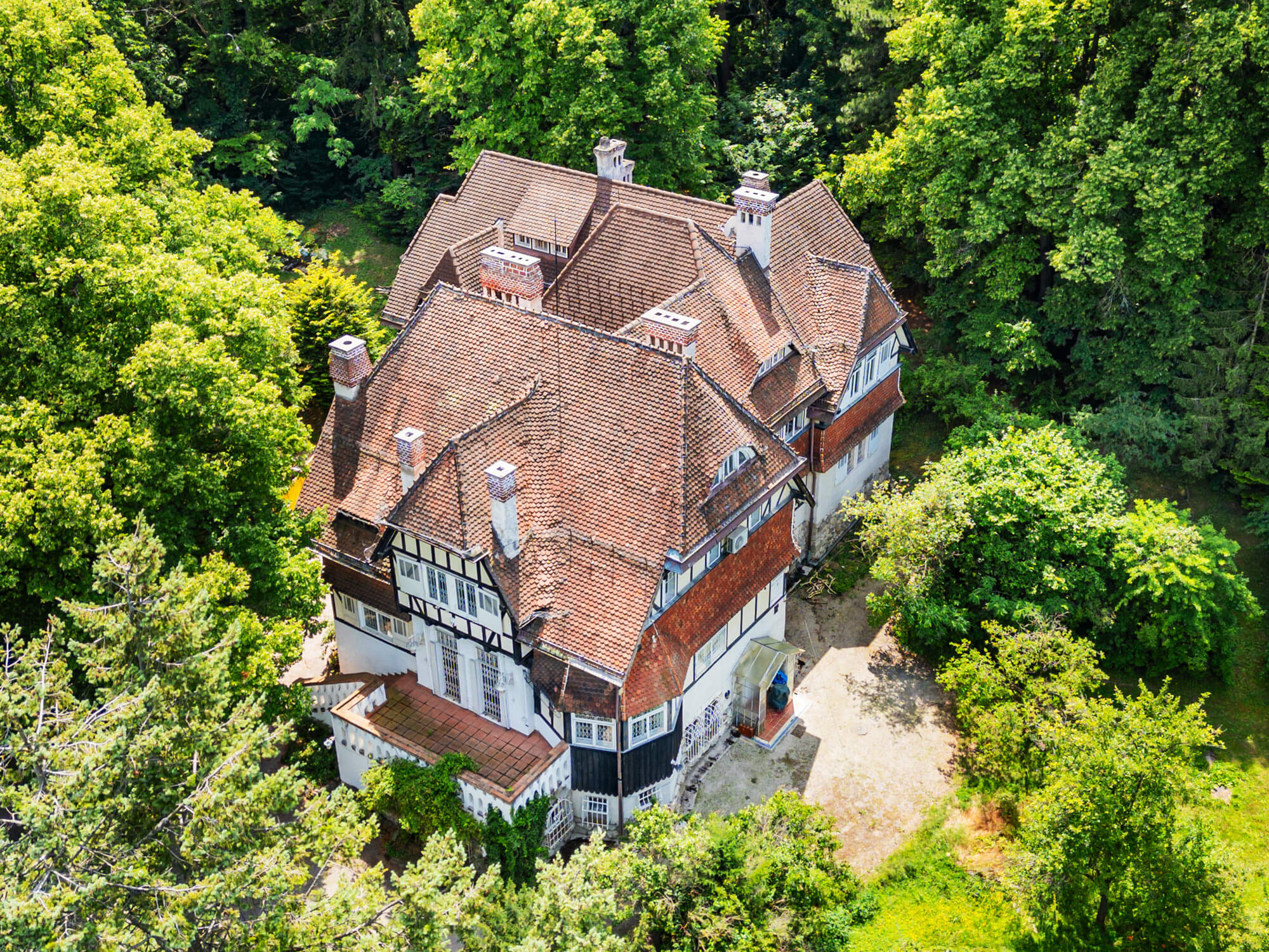 One-of-a-kind estate in a private park